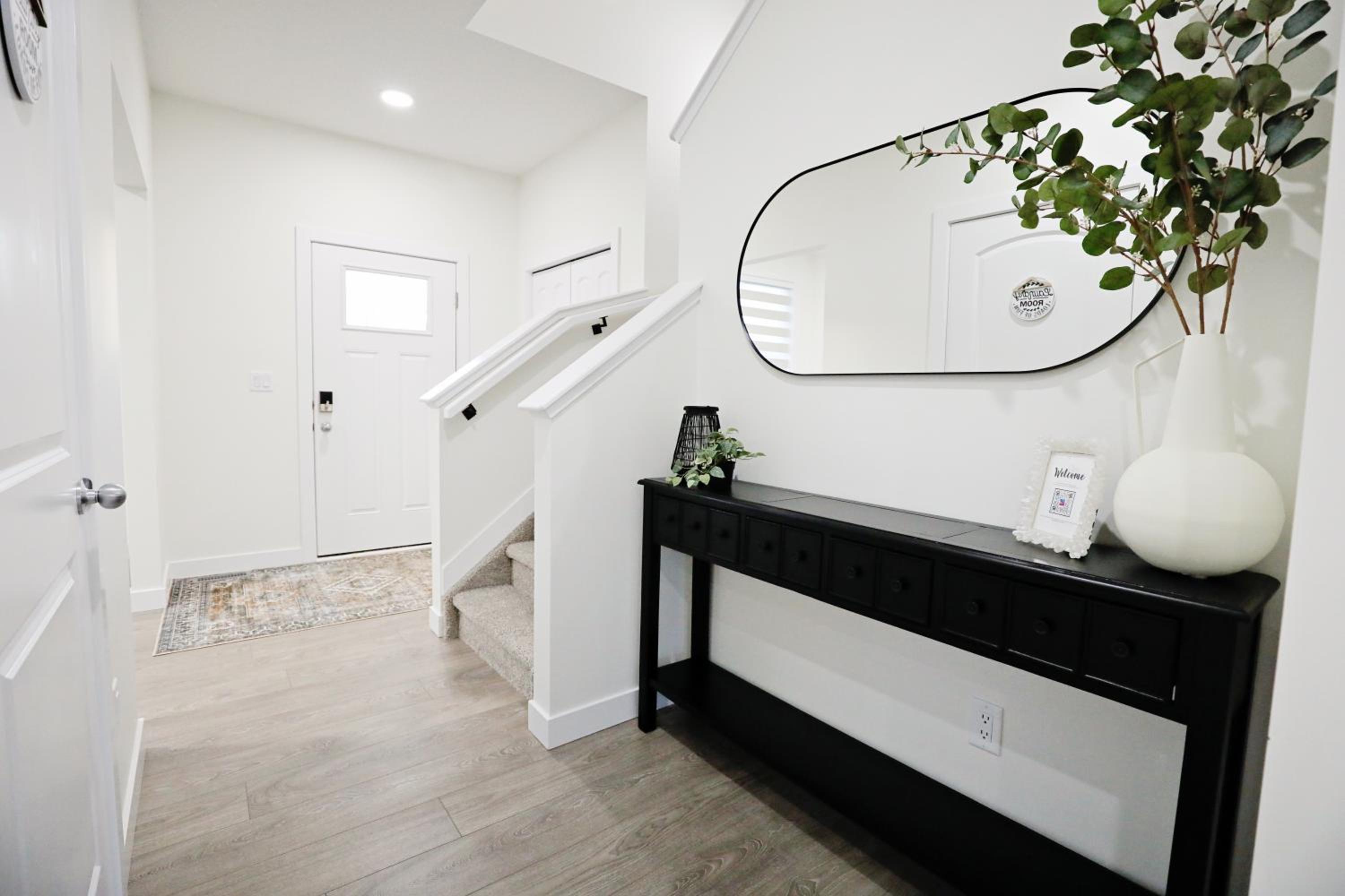 Escape in Style, Golf,King Beds,Disney+,Near WEM