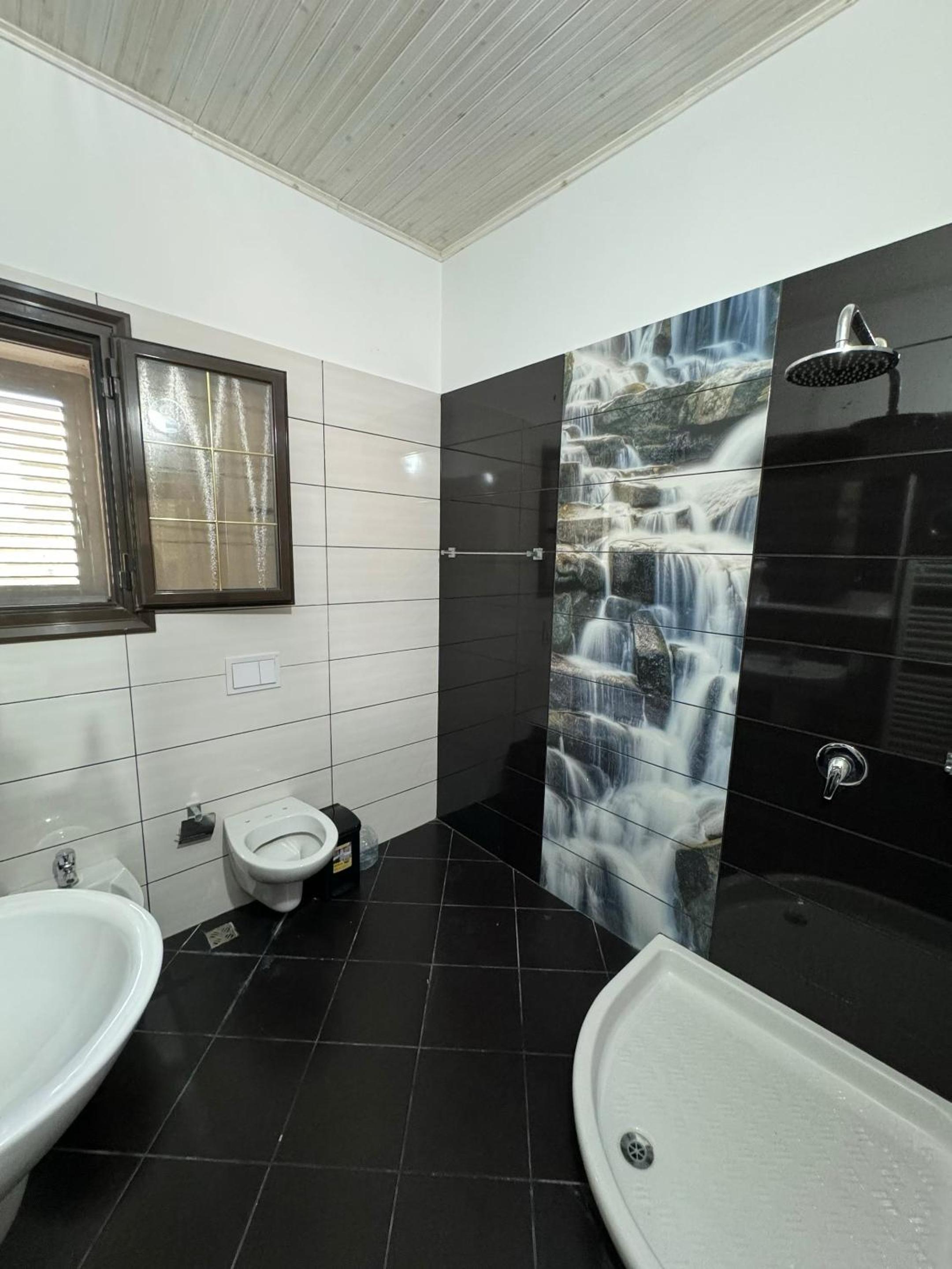 Roan Luxury Villa