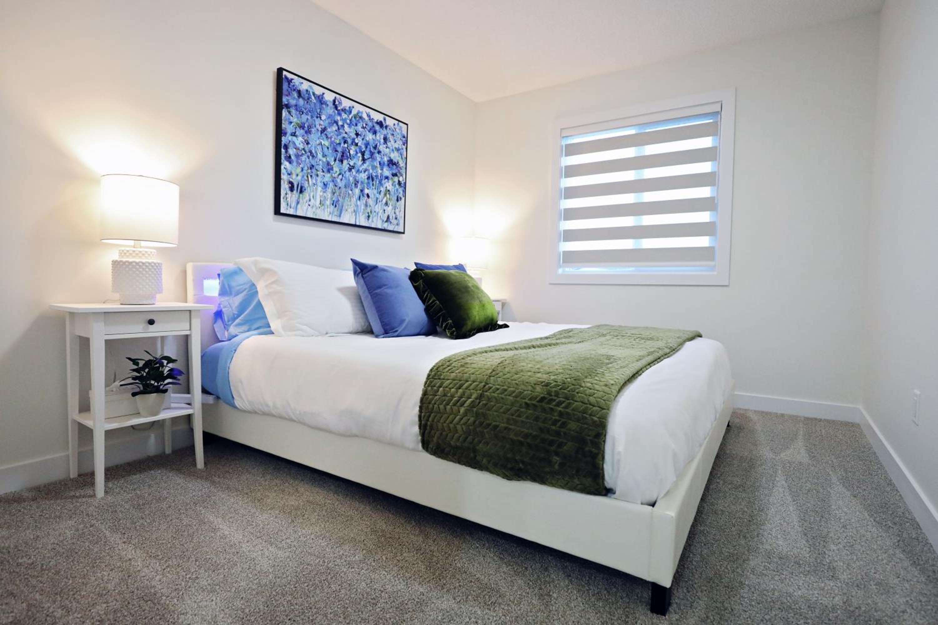 Escape in Style, Golf,King Beds,Disney+,Near WEM