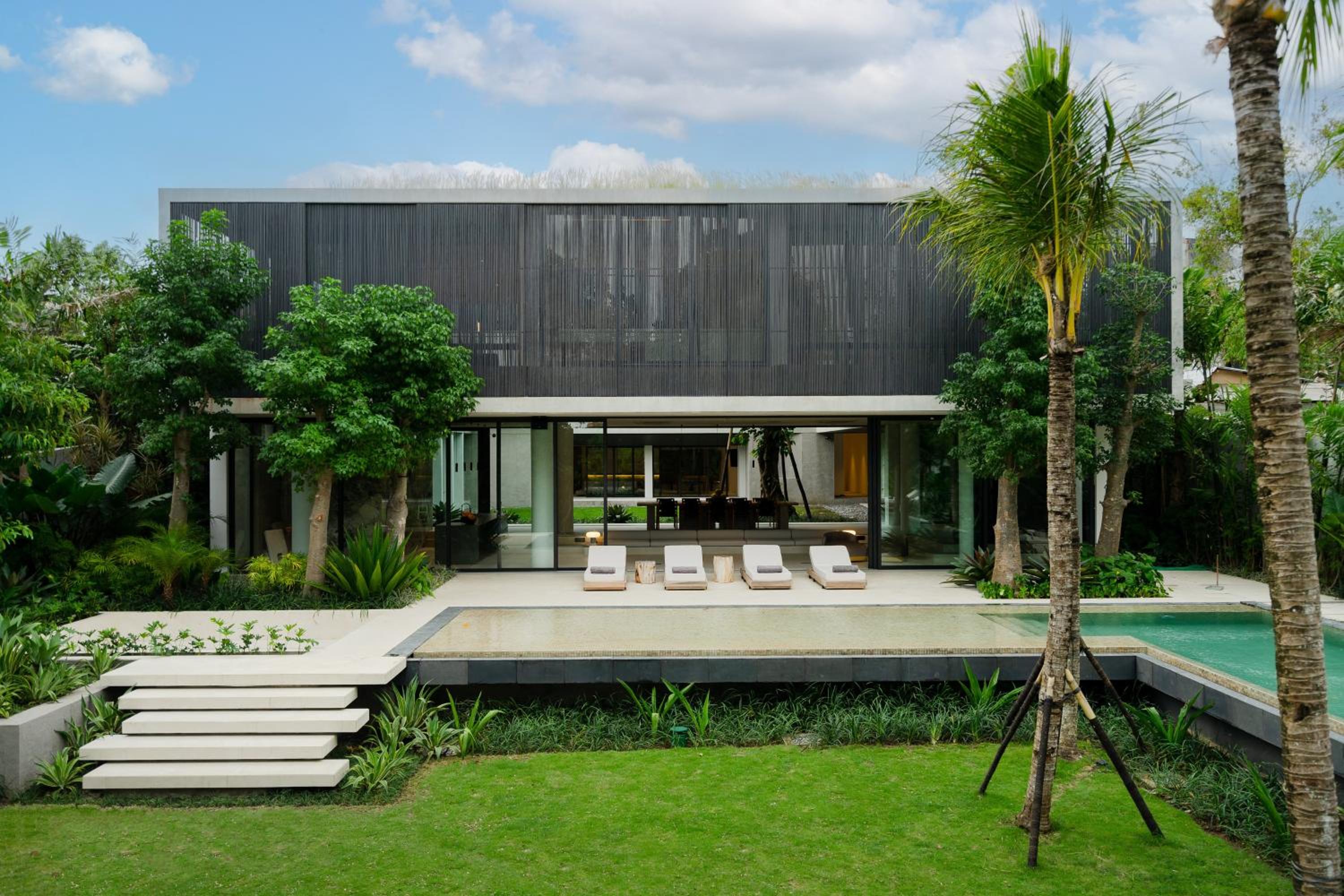 6BD LA Style Estate view 3