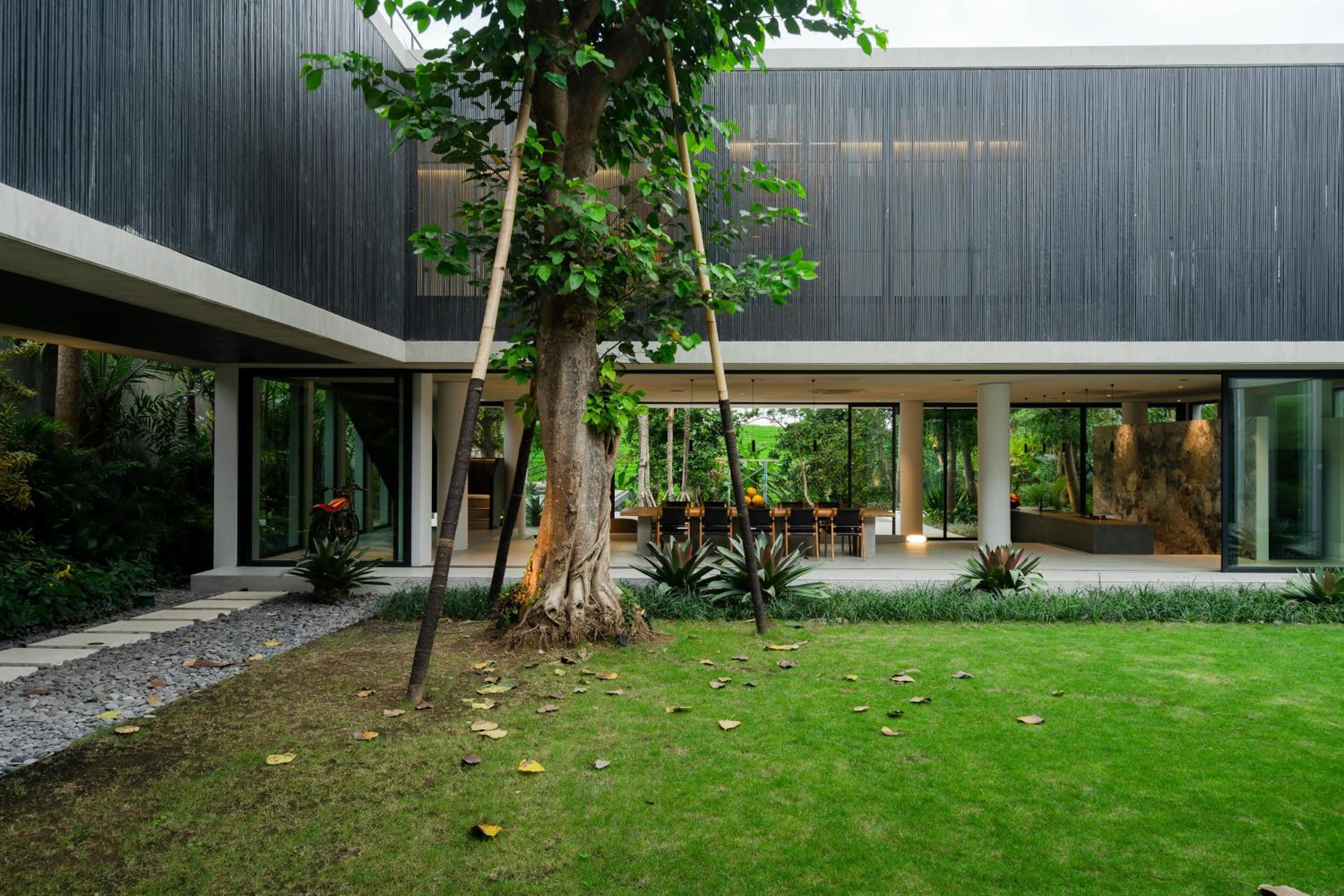 6BD LA Style Estate view 4
