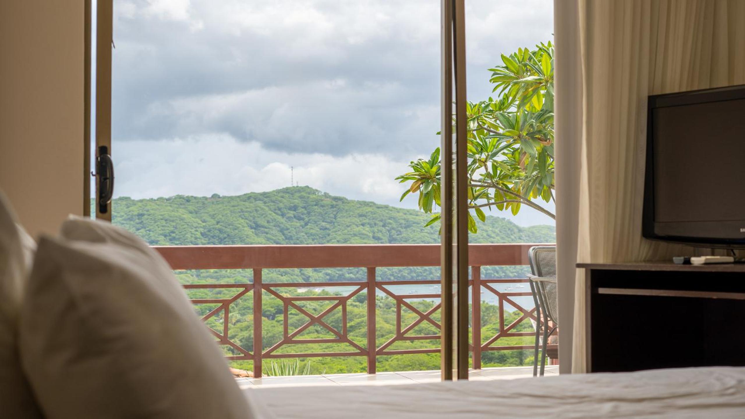 Horizon View Condo at Playa Hermosa