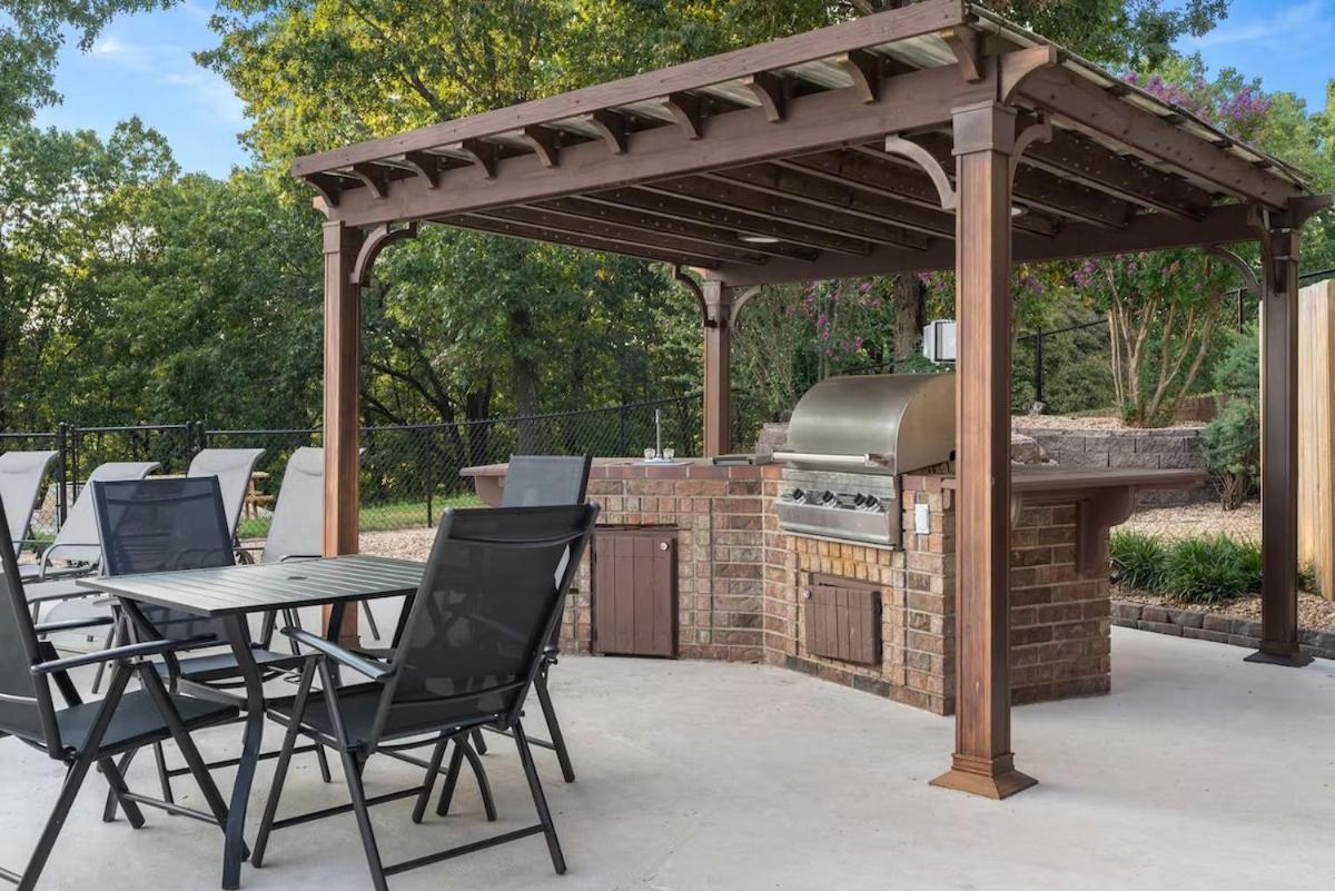 Rolling Hills Family Home - Property Image 34