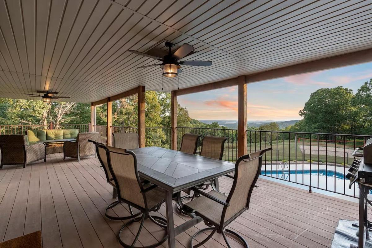 Rolling Hills Family Home - Property Image 38