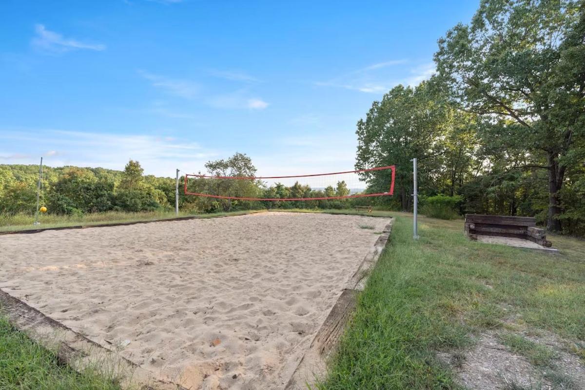 Rolling Hills Family Home - Property Image 36