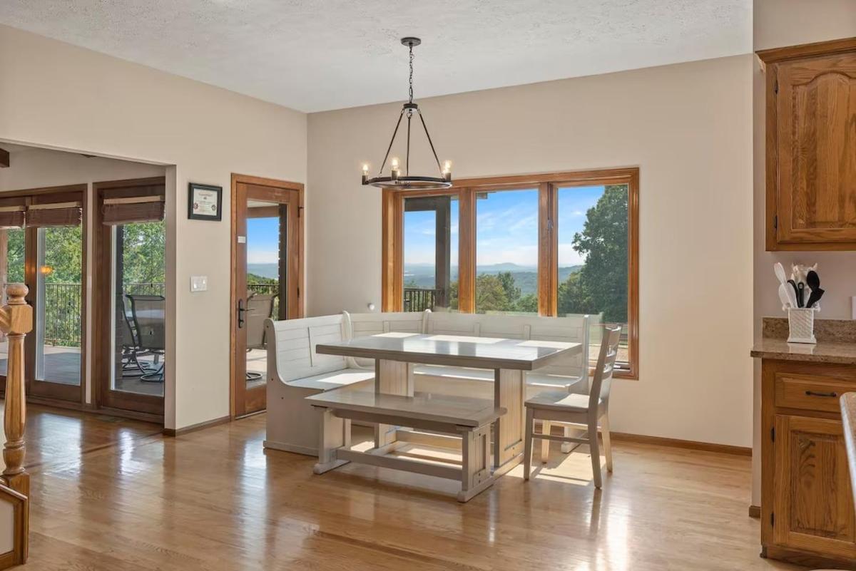 Rolling Hills Family Home - Property Image 47
