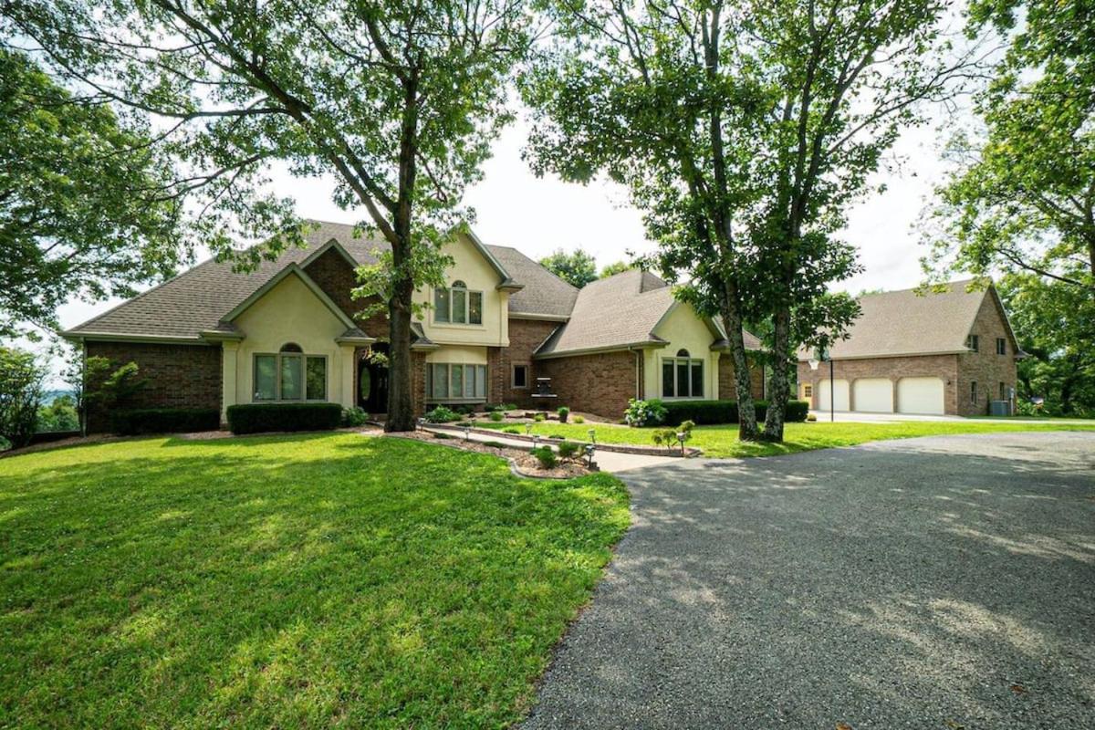 Rolling Hills Family Home - Property Image 49