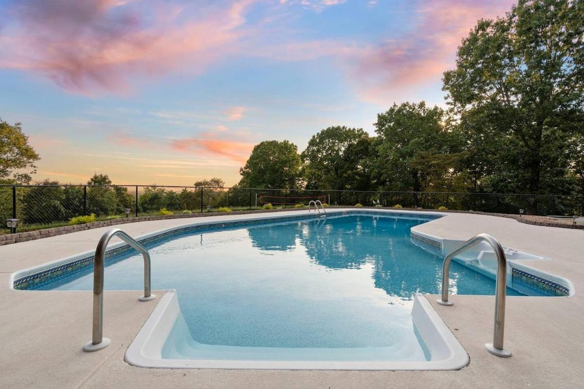 Rolling Hills Family Home - Property Image 51