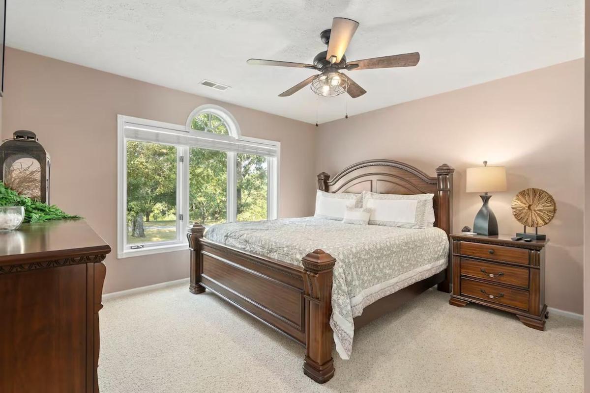 Rolling Hills Family Home - Property Image 6
