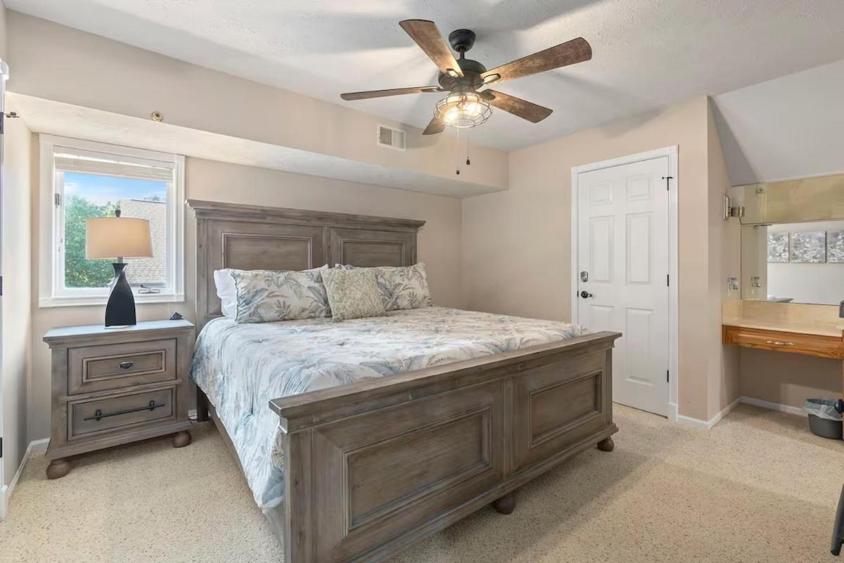 Rolling Hills Family Home - Property Image 11