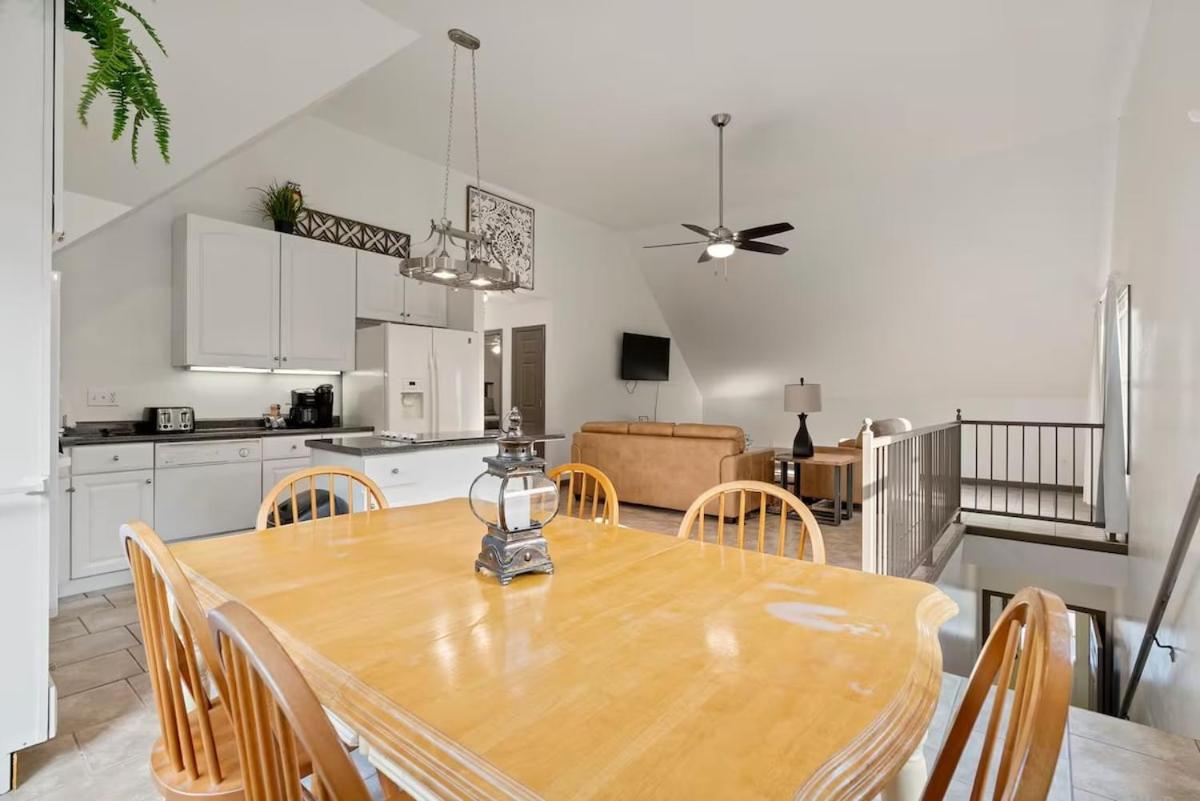 Rolling Hills Family Home - Property Image 1