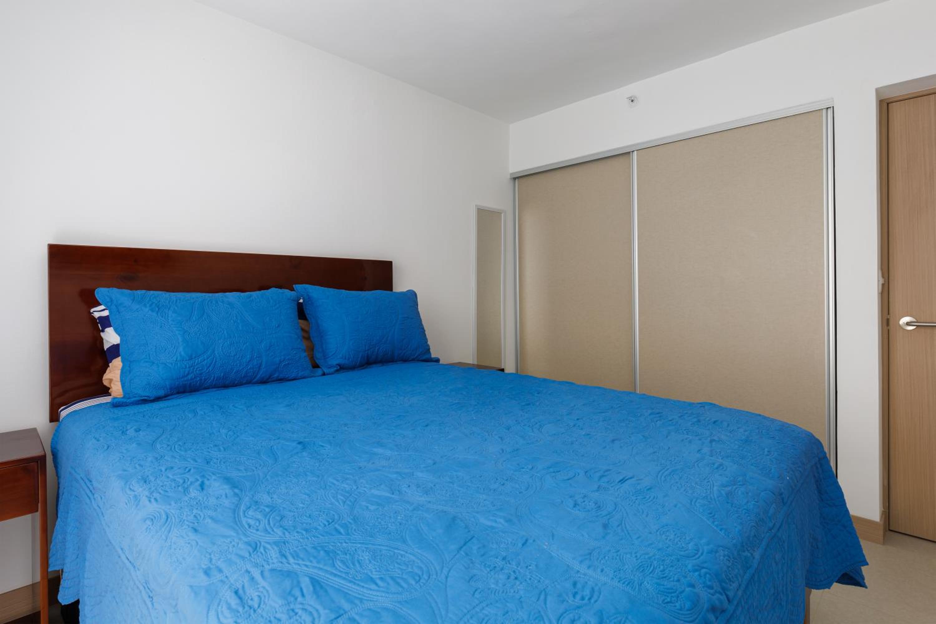 Casago 1605, Brand New Rental Oasis, Large Space with Tranquil Nature Views