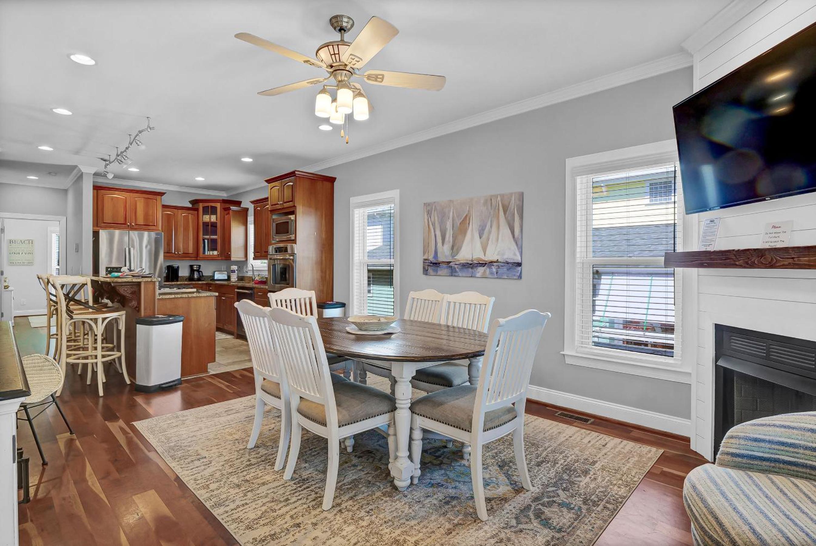 Deja Blue by Sea Scape Properties view 2