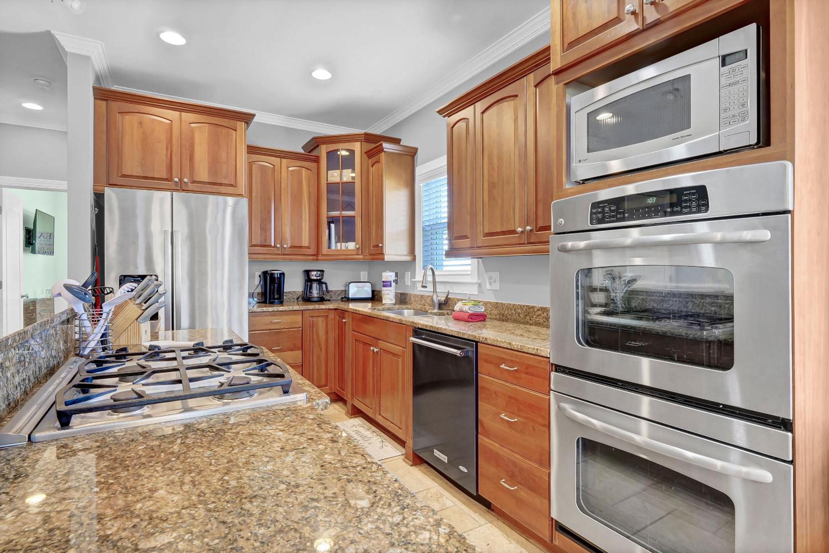 Deja Blue by Sea Scape Properties view 3