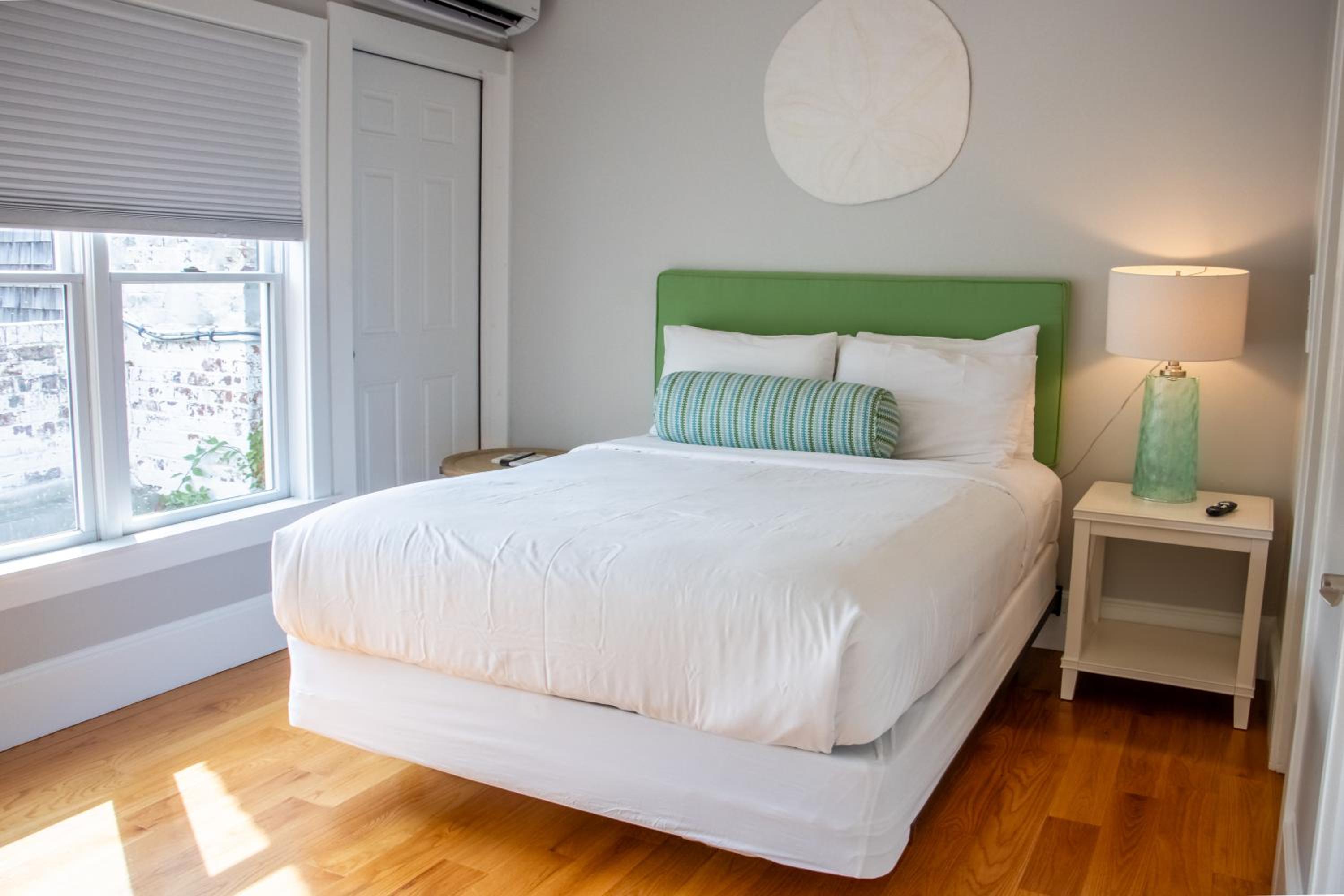 The Newport Lofts - 194 Thames Street