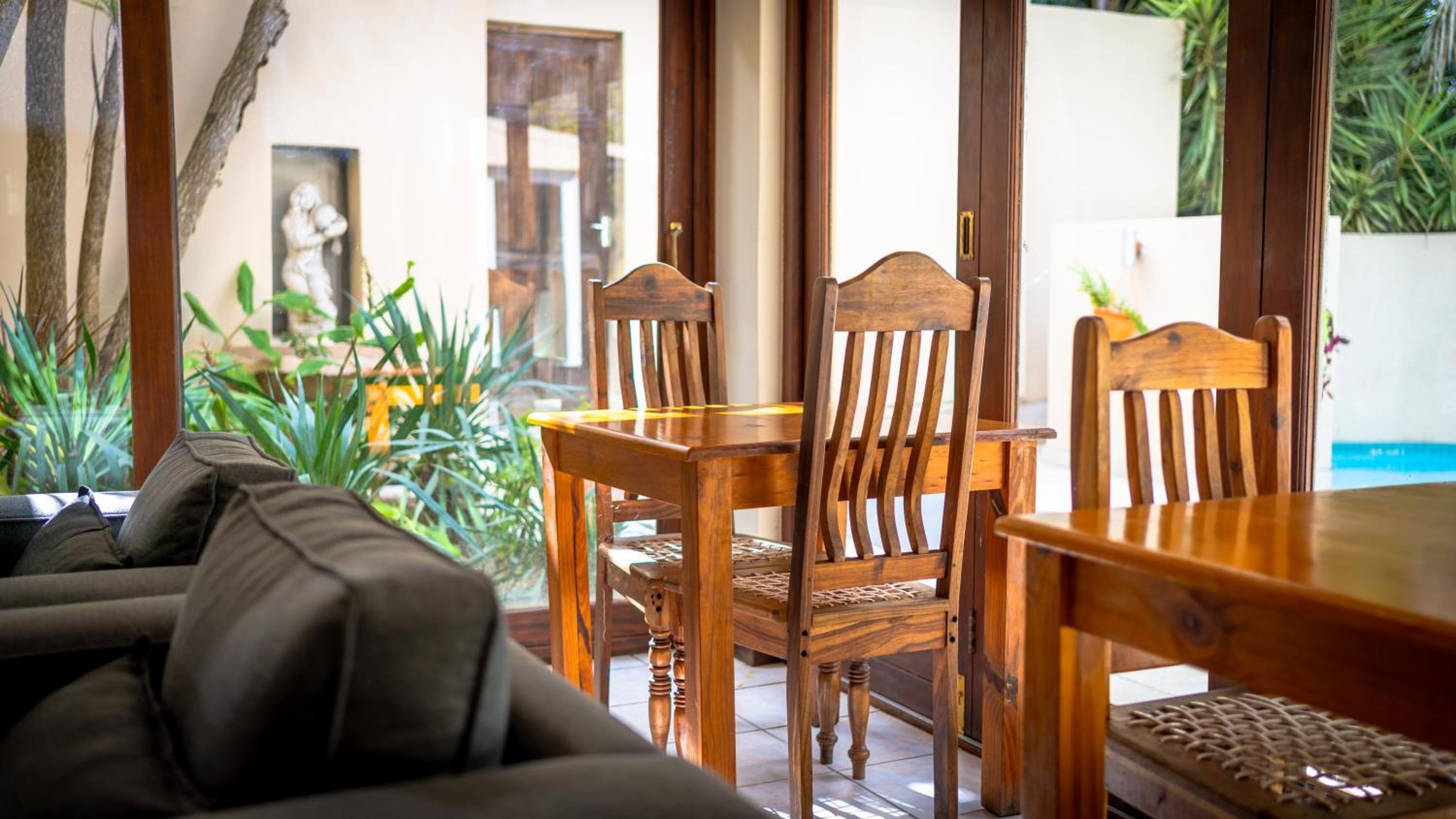 Botanica Guest House