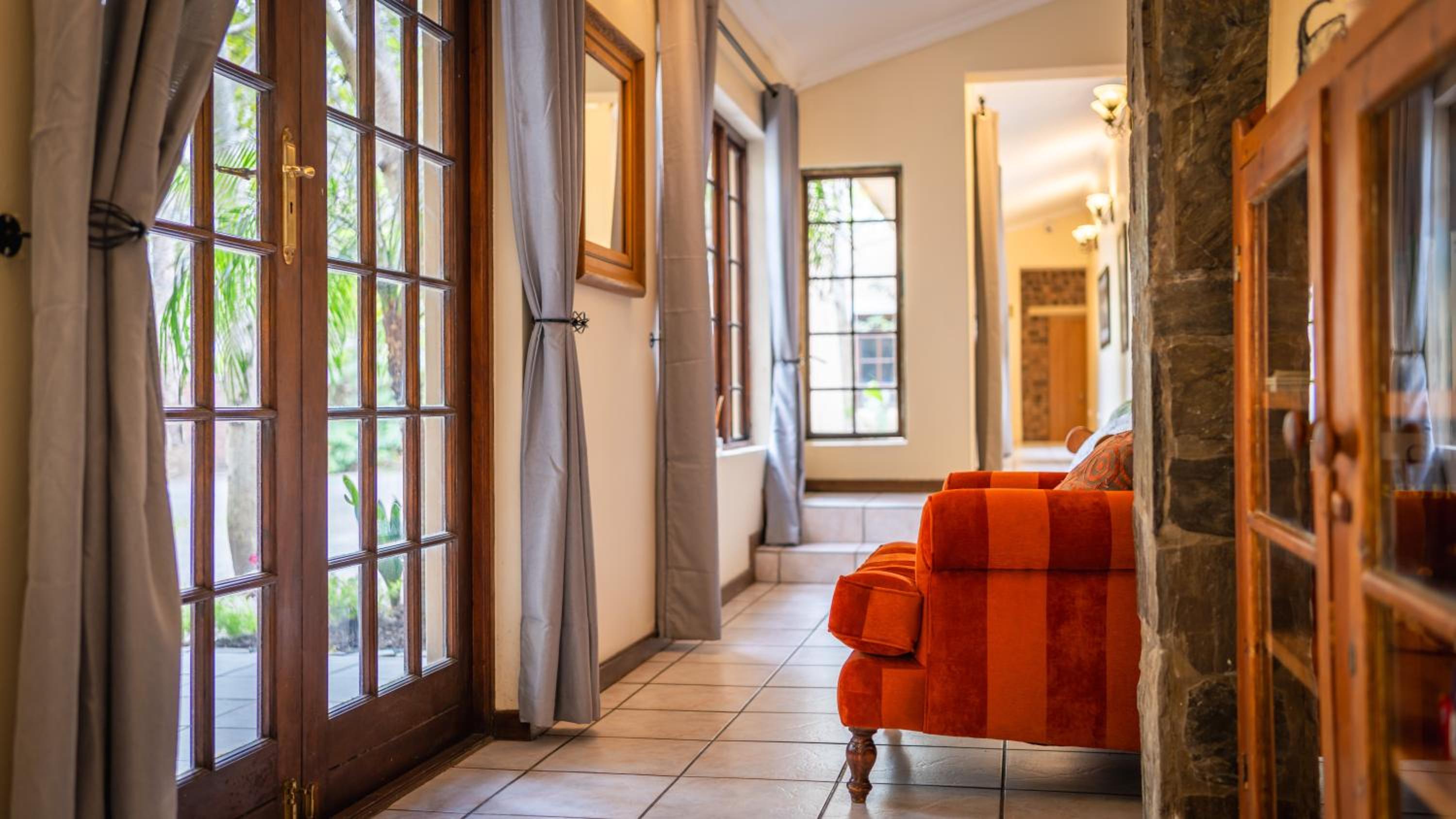 Botanica Guest House
