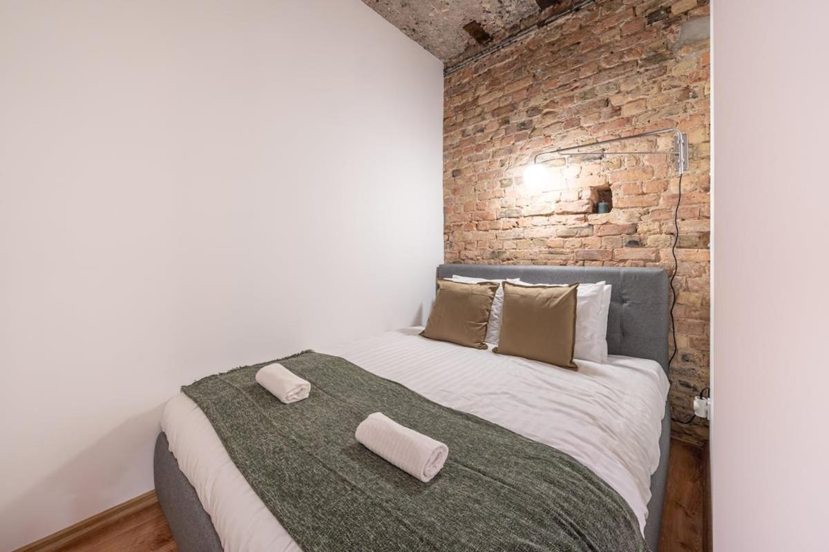 Quiet Hideaway in Centrs en Rīga — hotel room