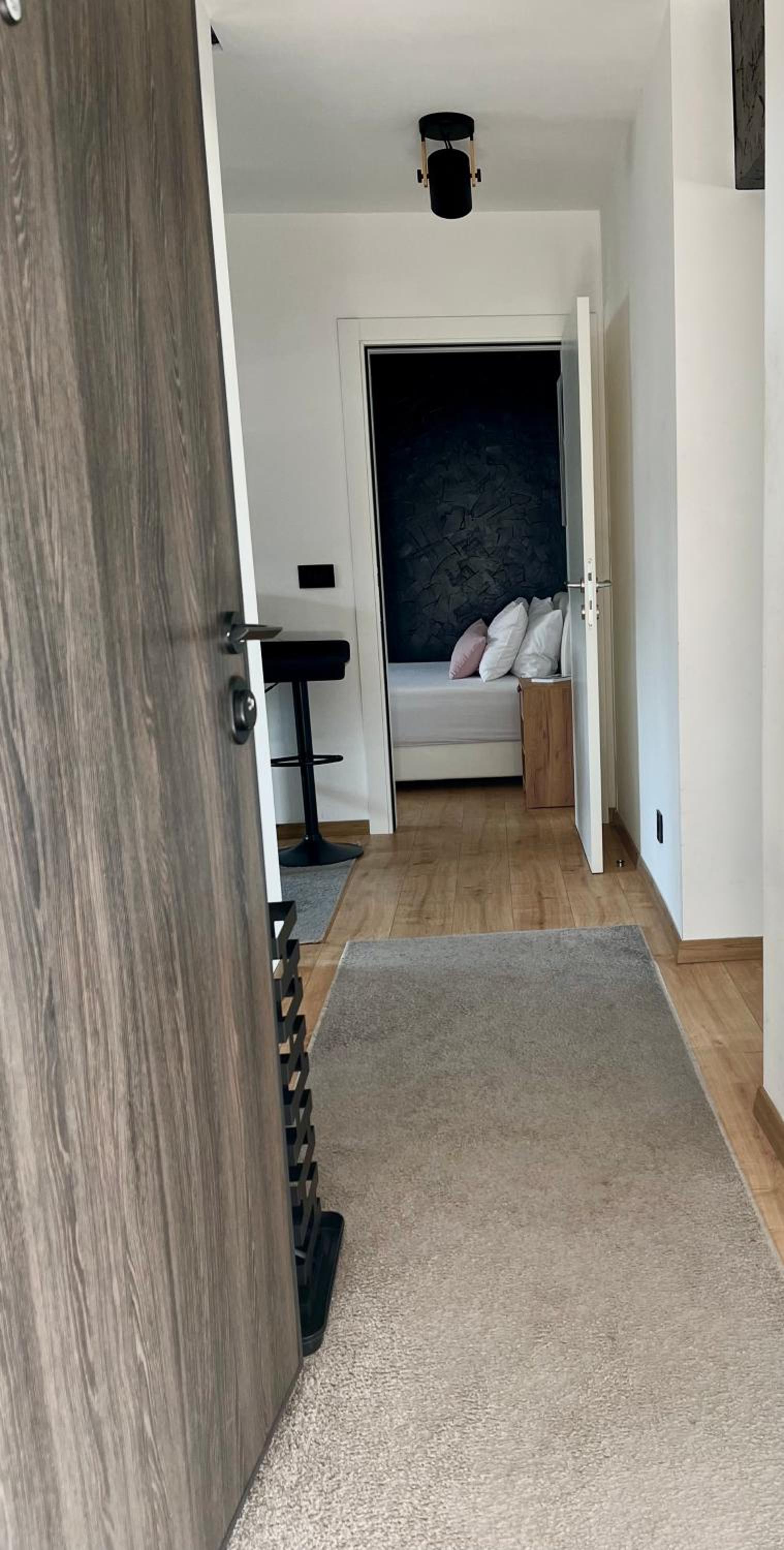 Apartment Black Diamond - Vracar, Belgrade view 2