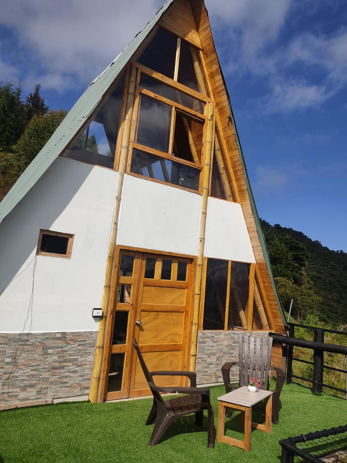 Cabaña Lavanda, Copacabana, Antioquia, Colombia
