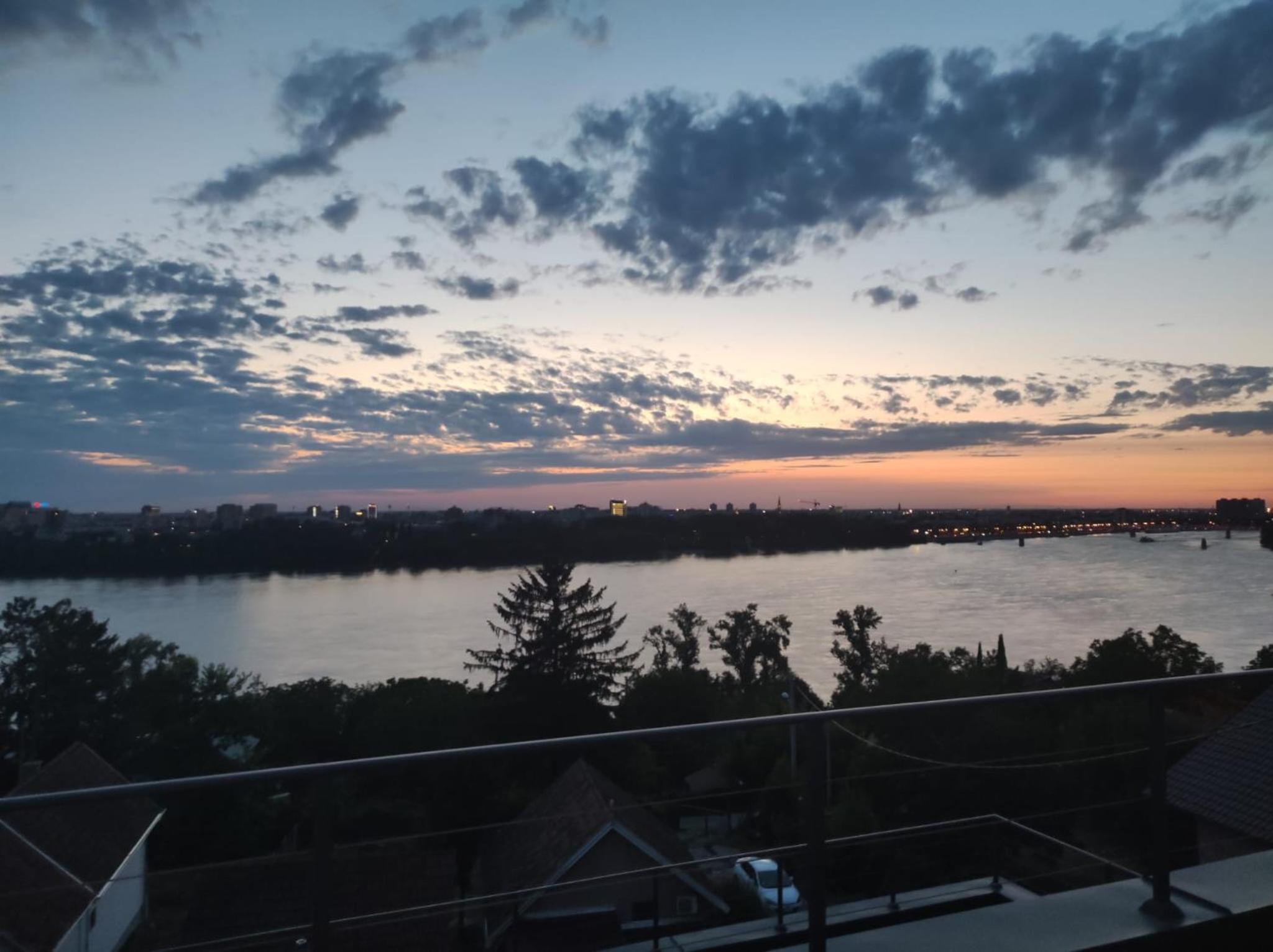 Kaskade Hill Apartments view 2