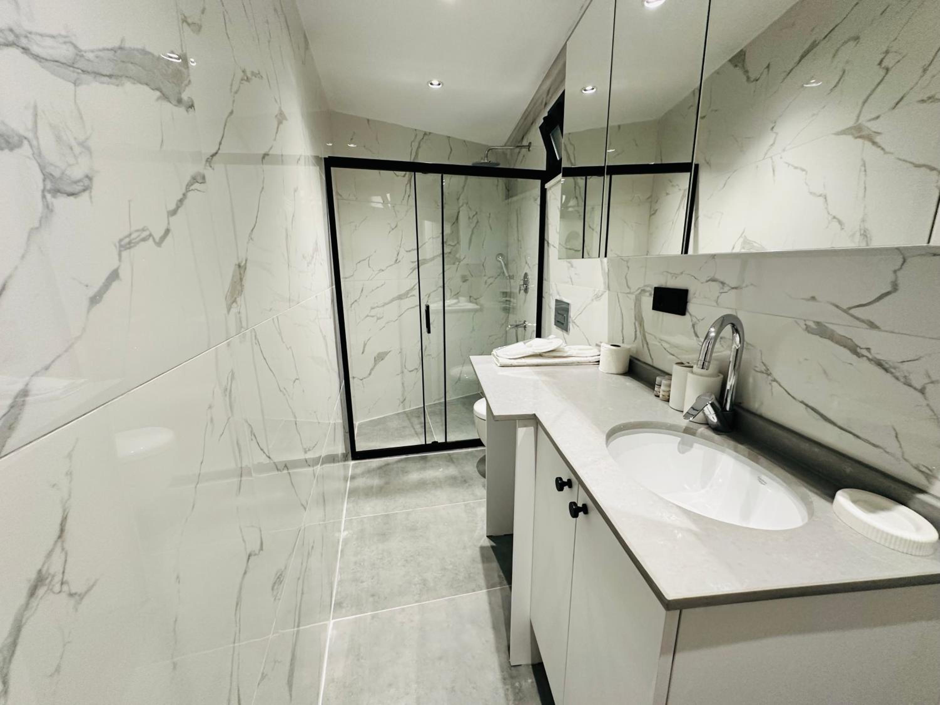 Rose Point Residence