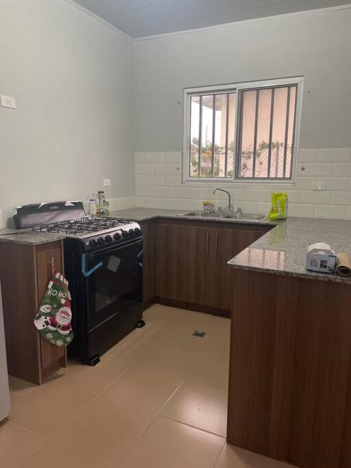 Casa Familiar cerca a todo