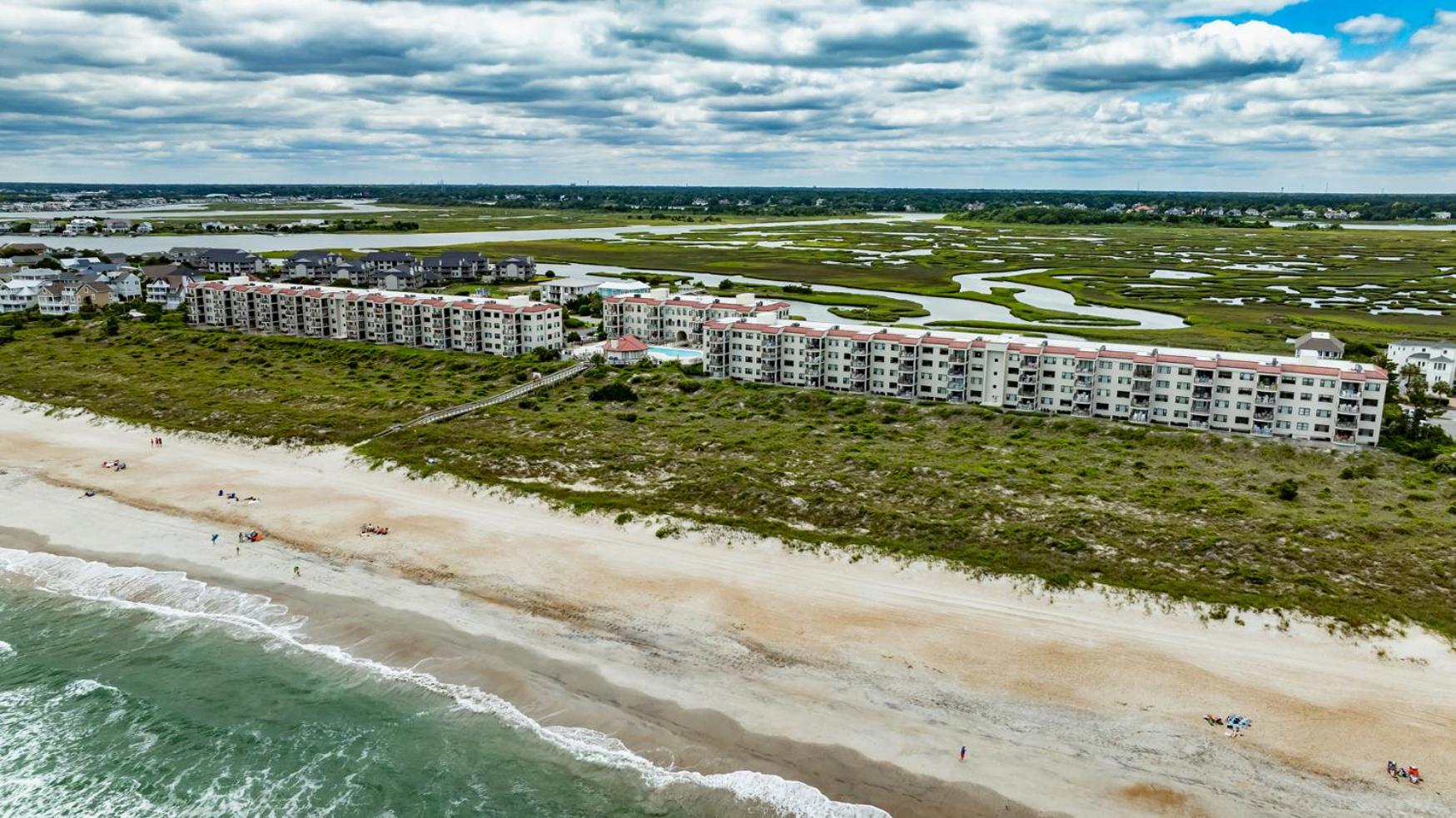 Epic Abode by Sea Scape Properties view 4