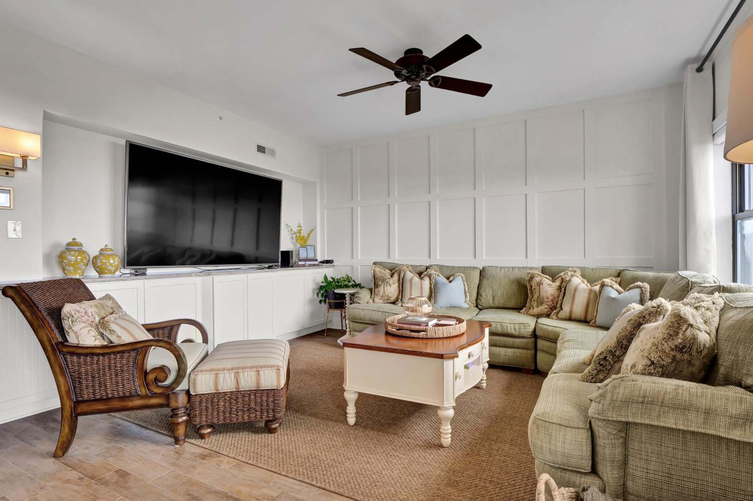 Epic Abode by Sea Scape Properties view 5