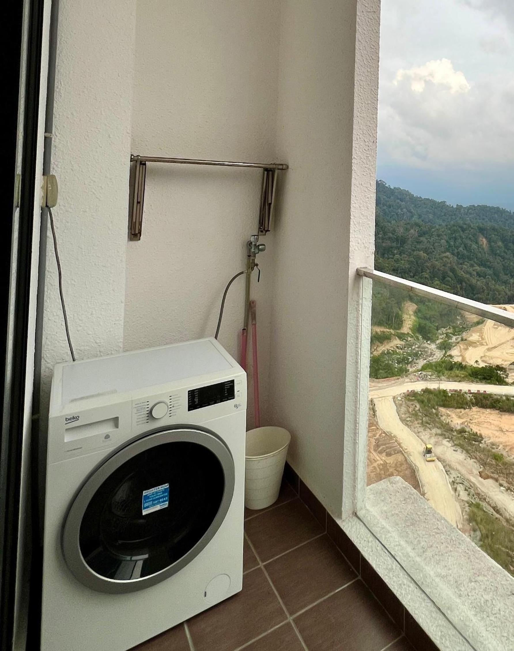 Cozy Studio 5 pax at Midhills Genting Highlands Free Wifi photo 5
