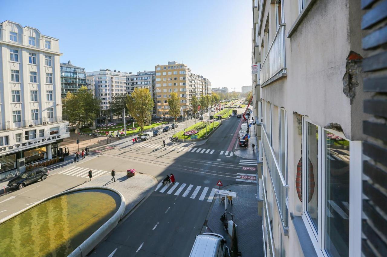 Deluxe 4 rooms apartment with casino view at the beach and free parking