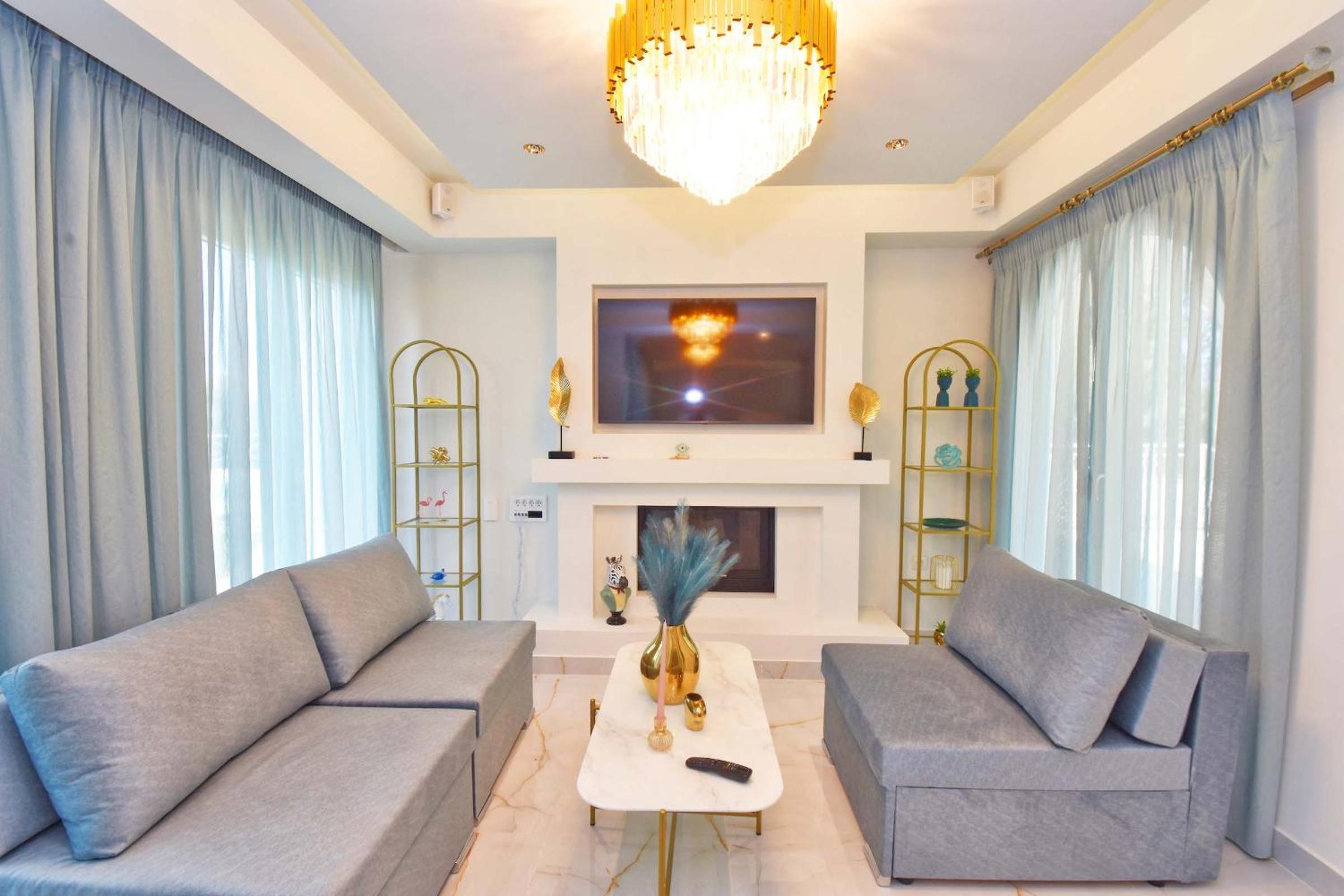 Zeta Luxury Villas view 2