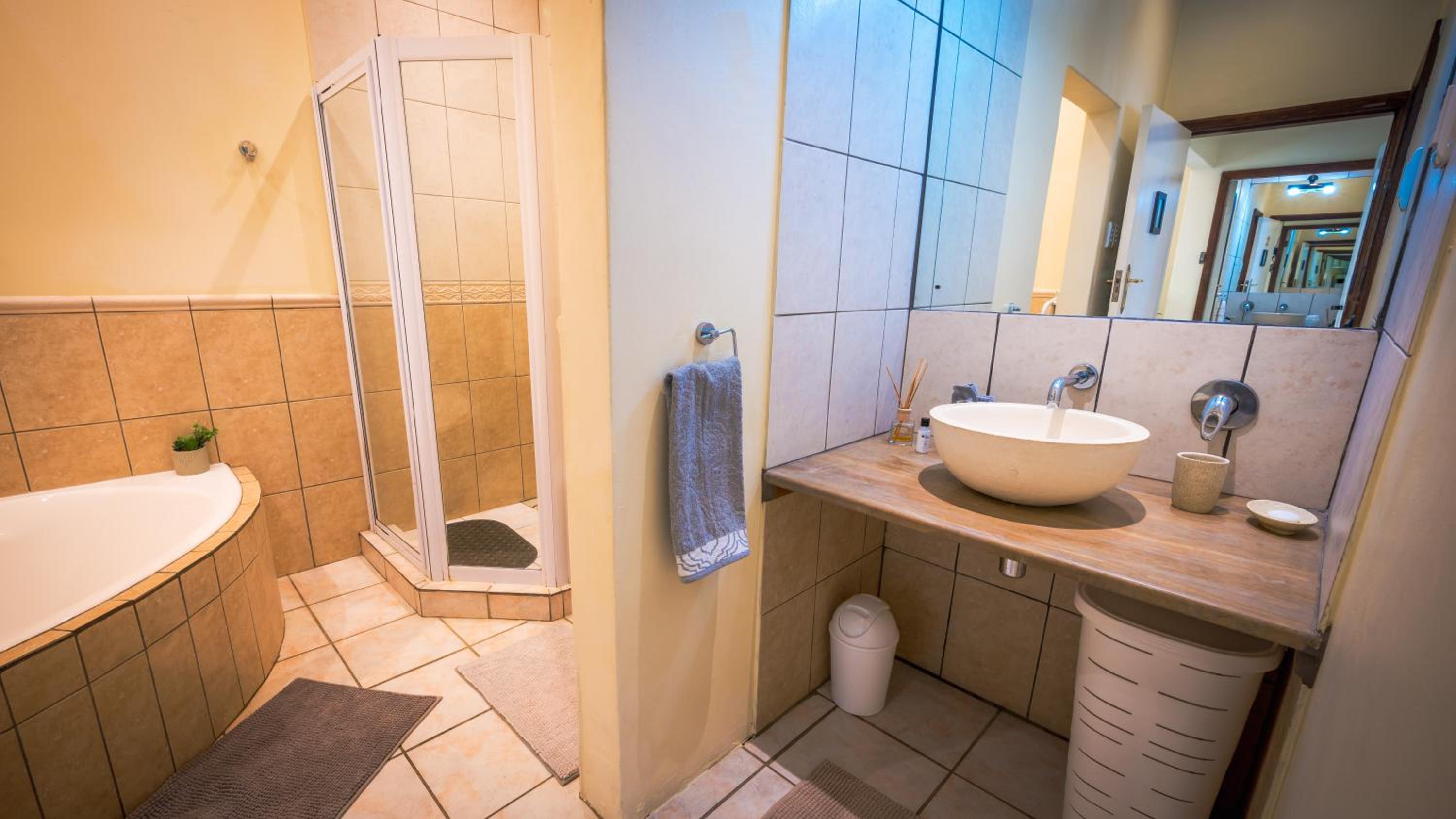 Botanica Guest House
