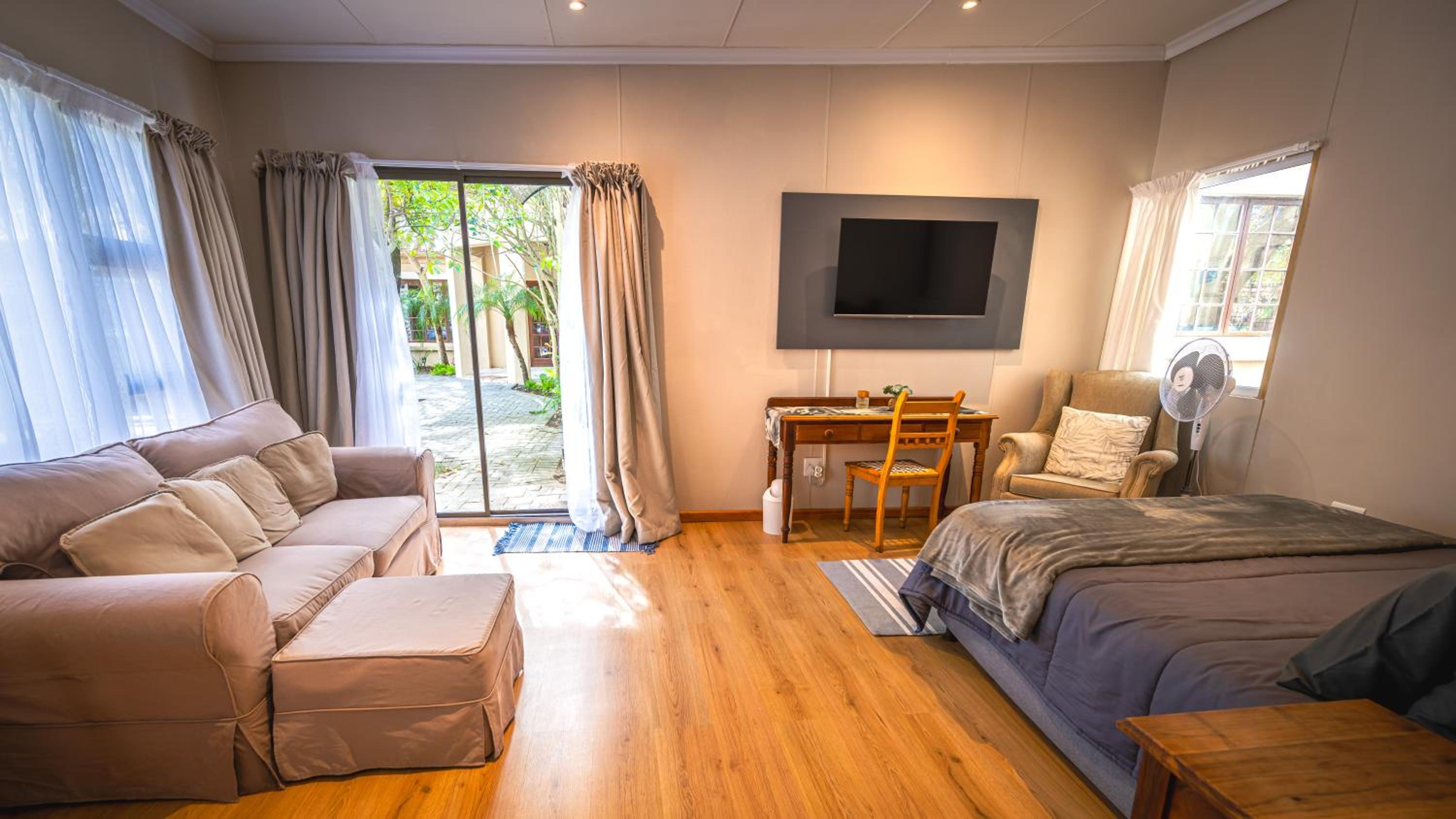 Botanica Guest House