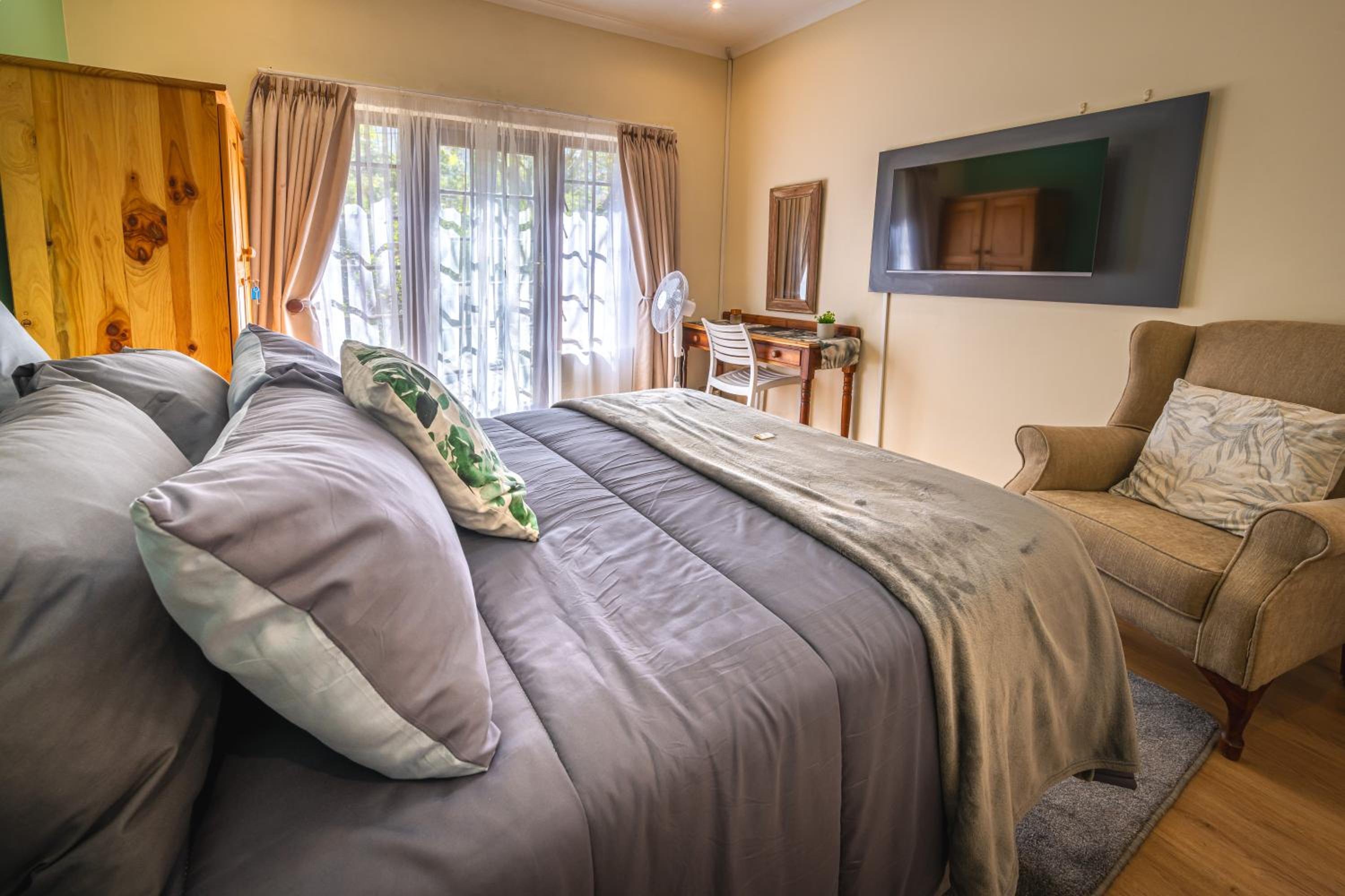 Botanica Guest House
