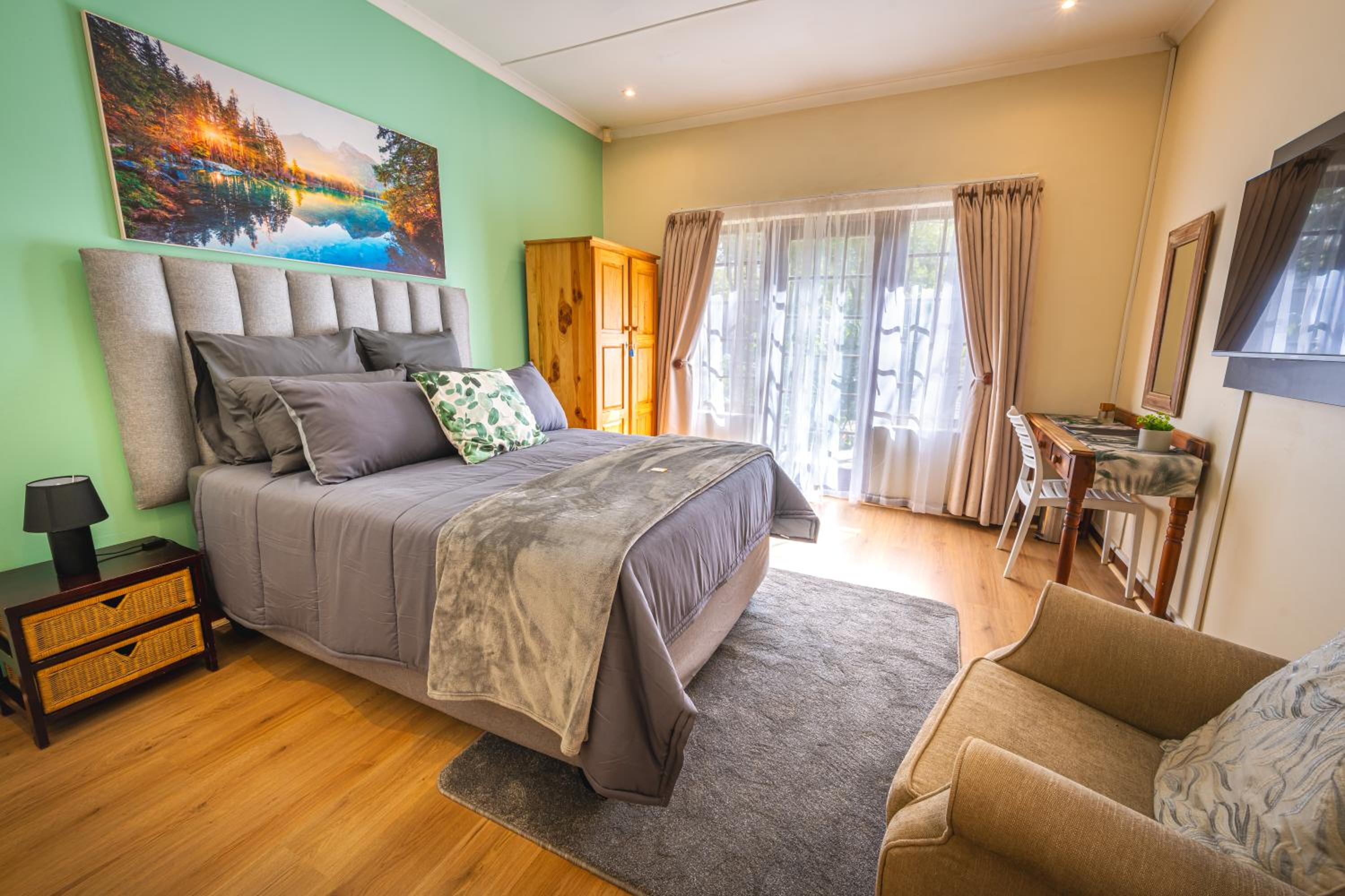Botanica Guest House