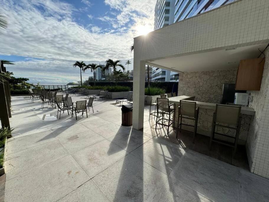 Apartamento sofisticado com acesso exclusivo à praia Beach Class Salvador