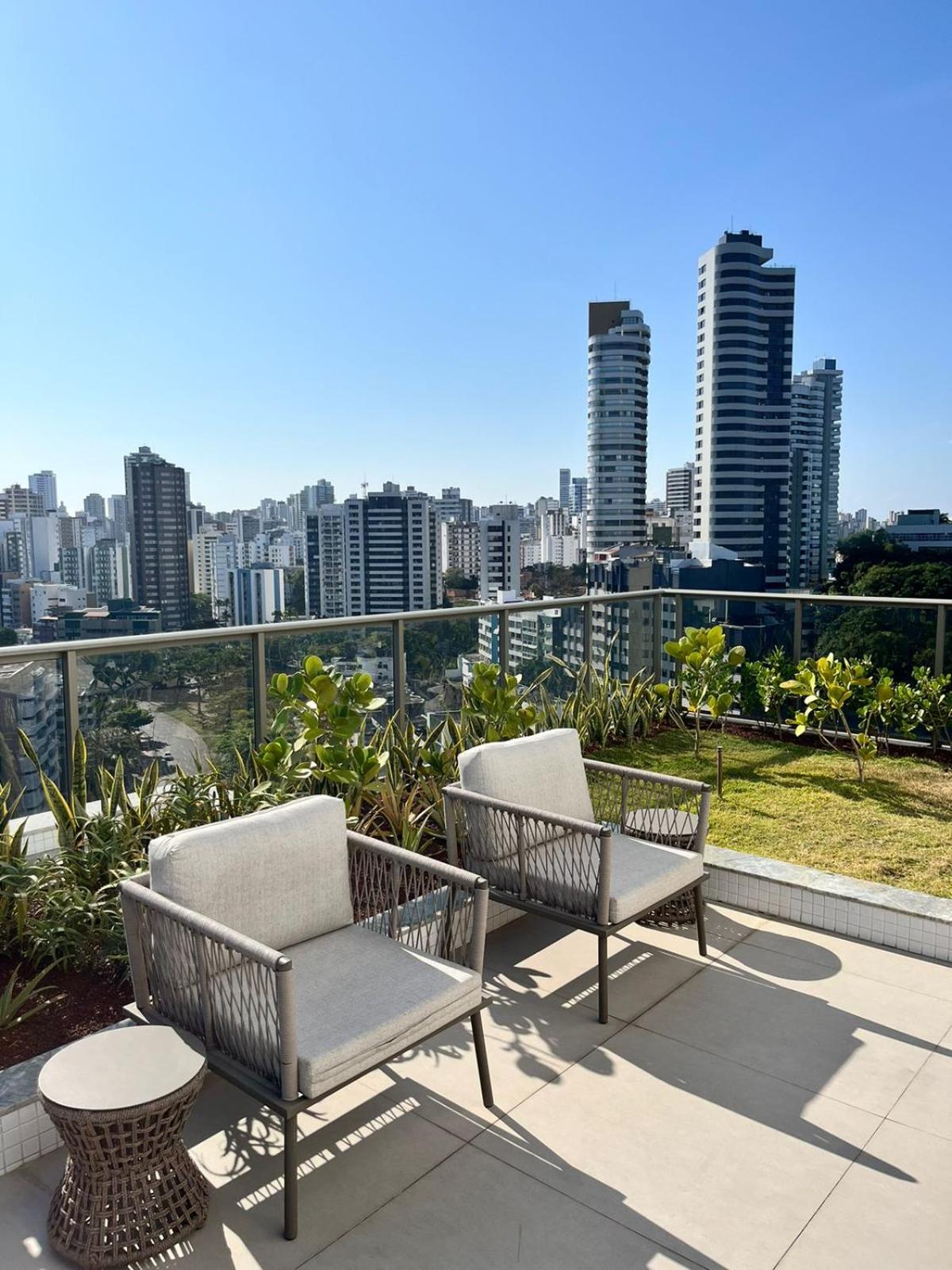 Apartamento sofisticado com acesso exclusivo à praia Beach Class Salvador
