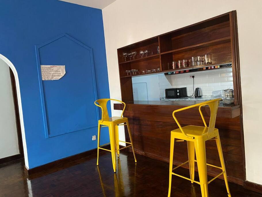 Carel Holiday Homes - Stylish 2 Bedroom with Pool