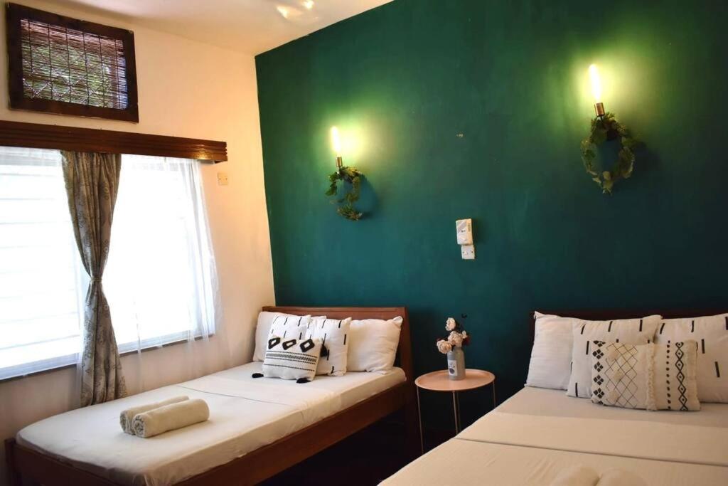 Carel Holiday Homes - Stylish 2 Bedroom with Pool