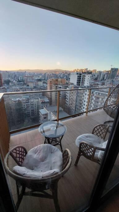 Hippodrome Top 1BR Super View view 2