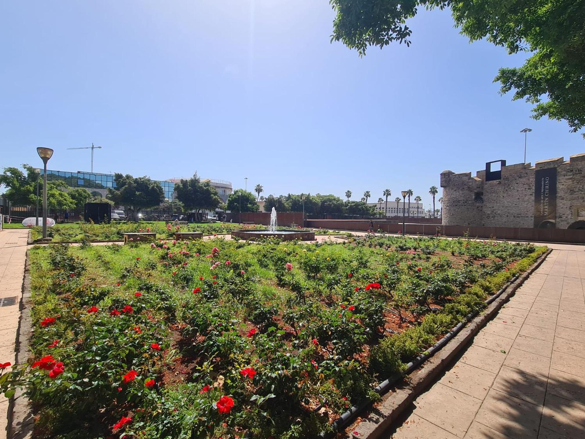Apto Moderno y acogedor con terraza y vistas view 3