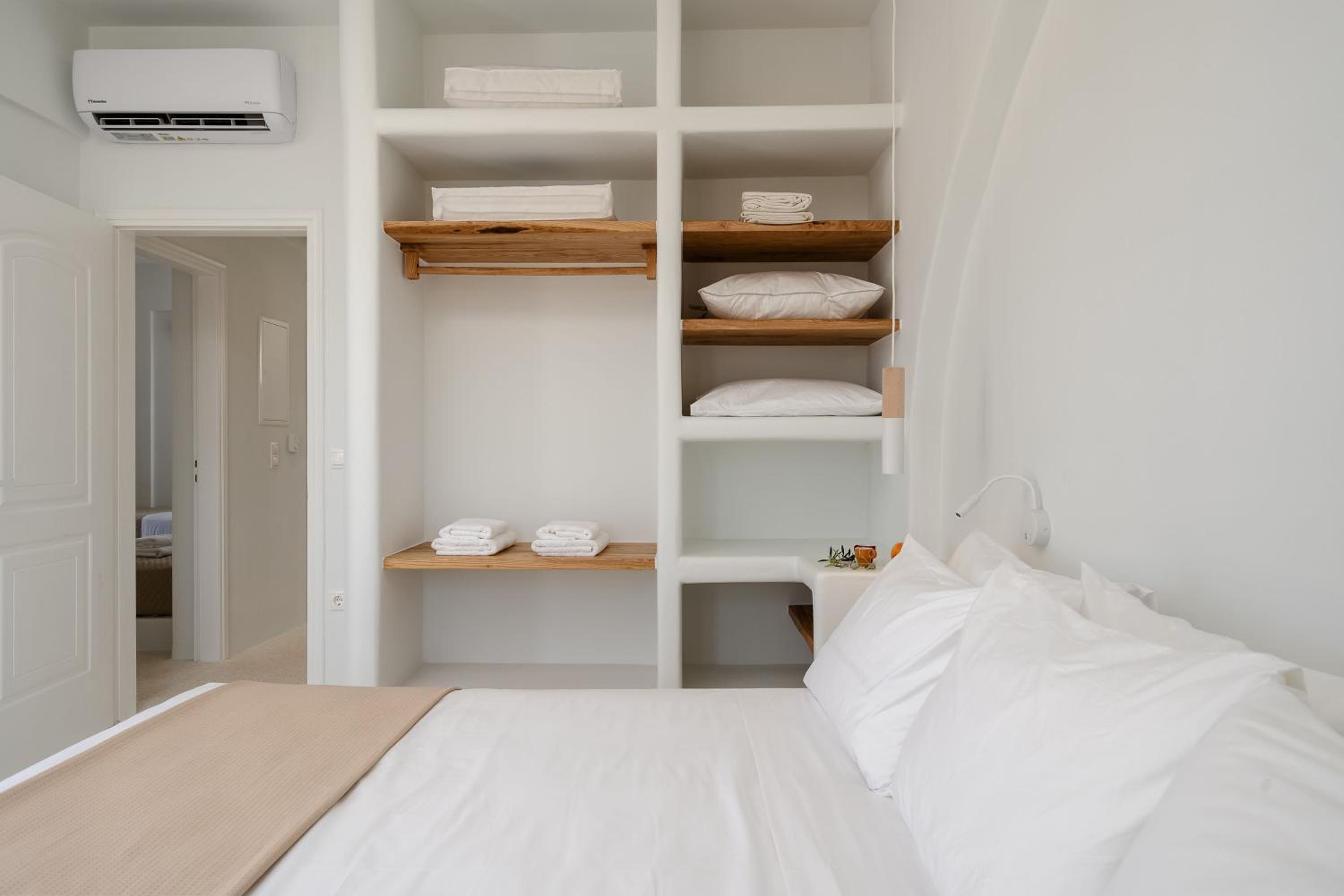 Diamond of Cyclades photo 2