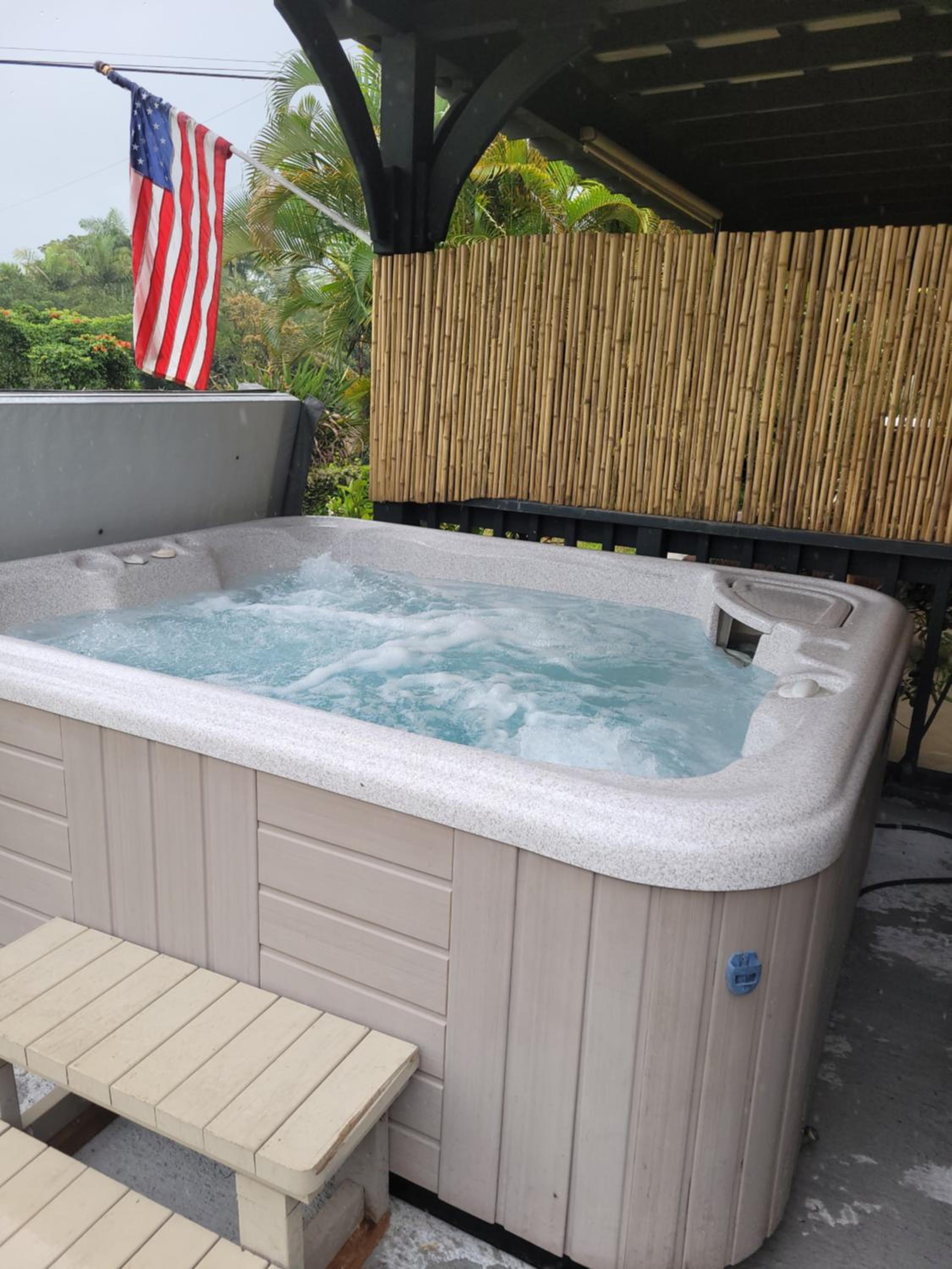 Island Goode's - Luxury Adult Only Accommodation near Hilo