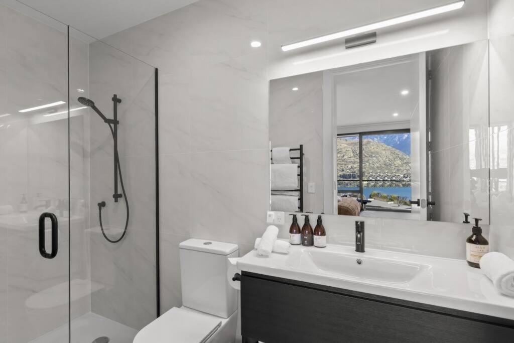 Highview Hideaway view 3