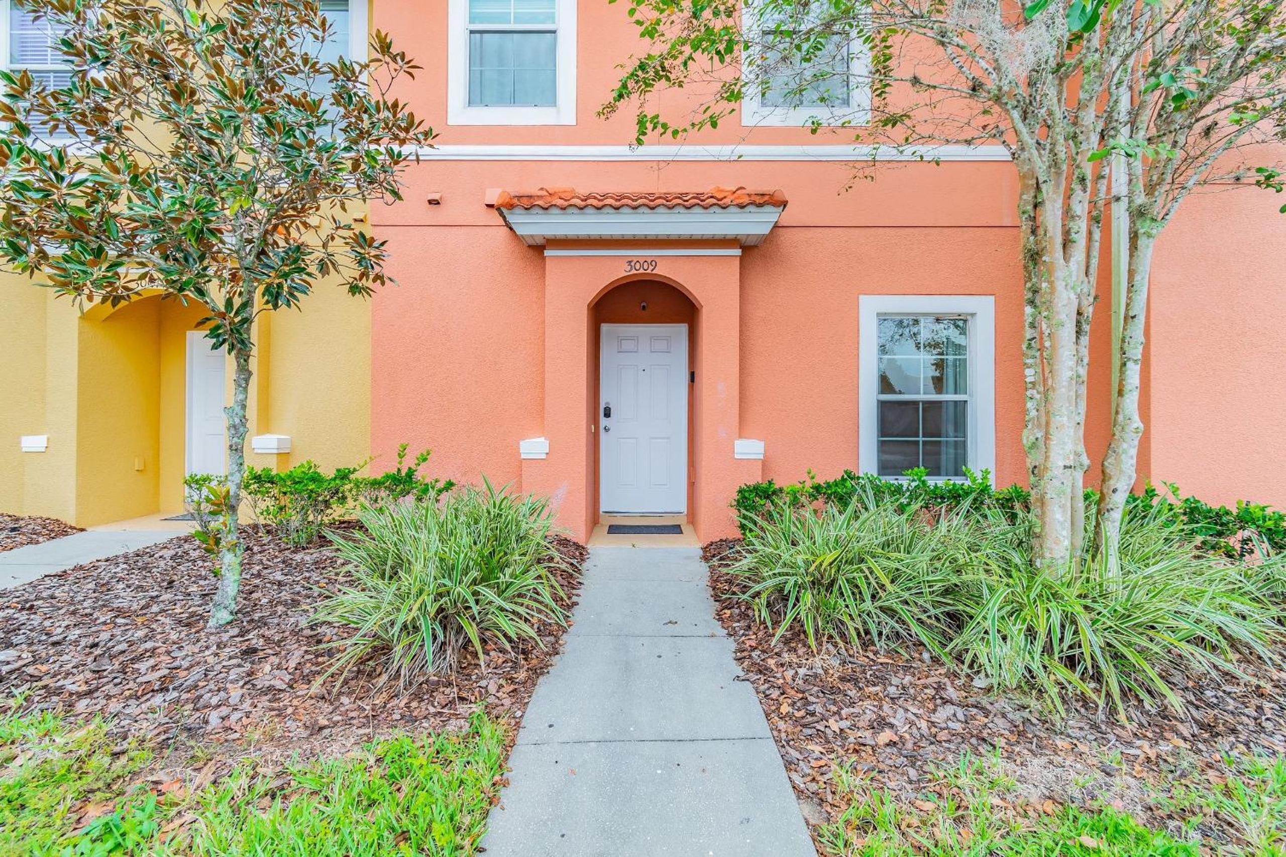 3BR Encantada Townhome with Jacuzzi view 4