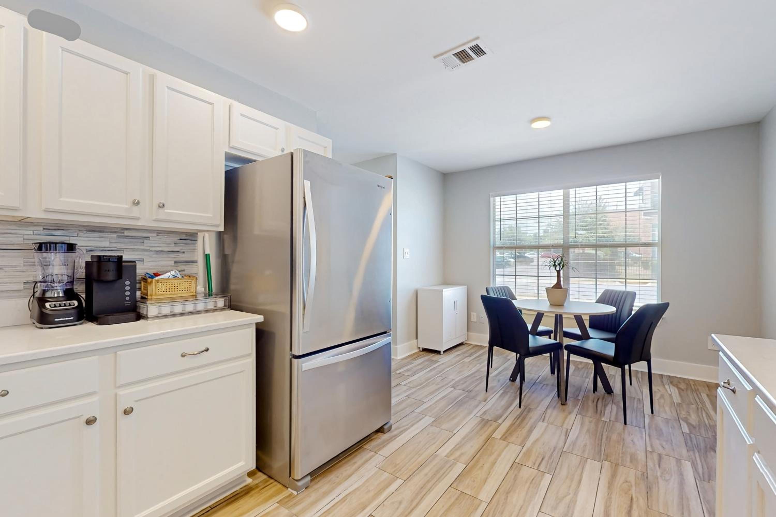 Downtown Duplex with Fire Pit 1 Mi to Waterfront
