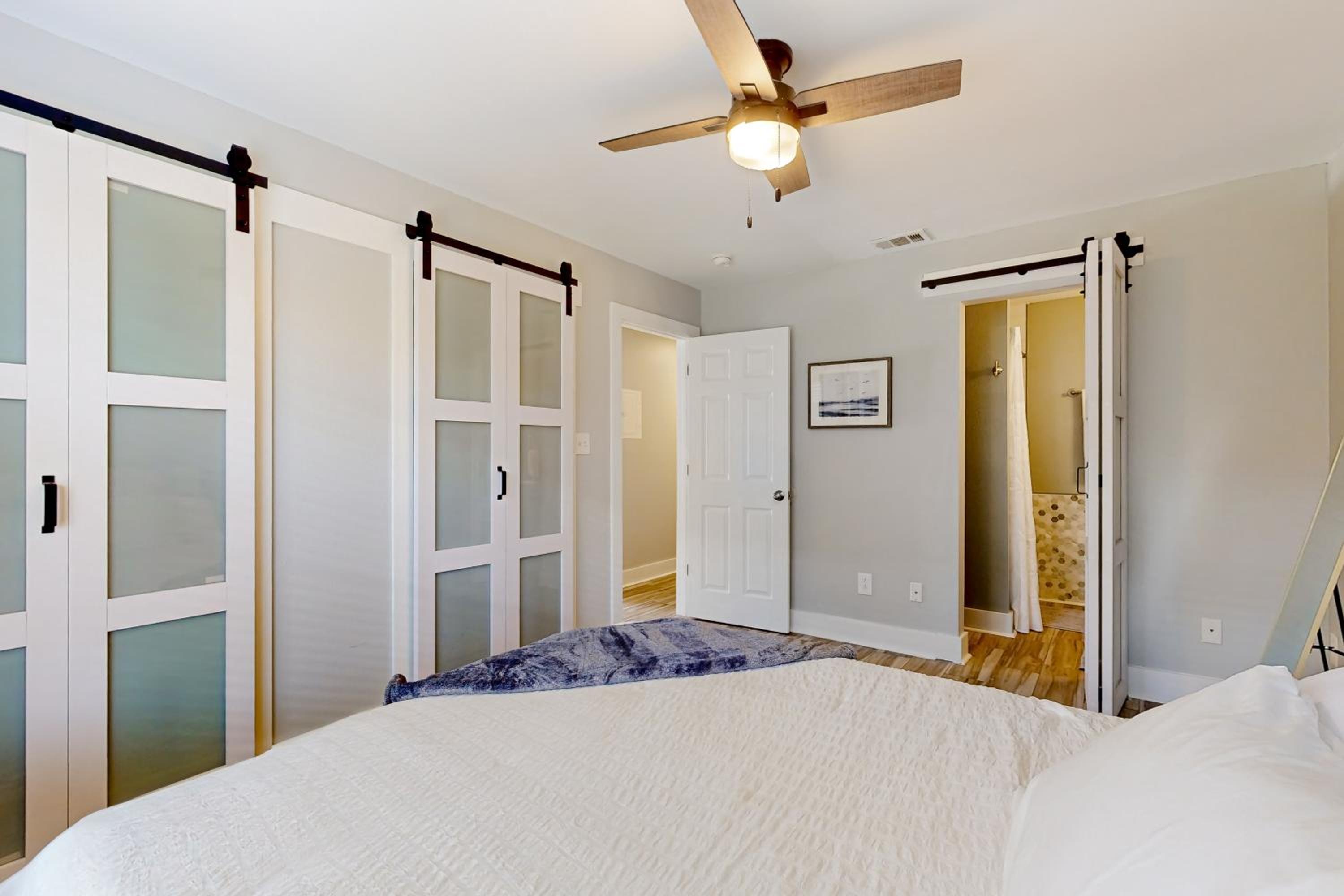 Downtown Duplex with Fire Pit 1 Mi to Waterfront