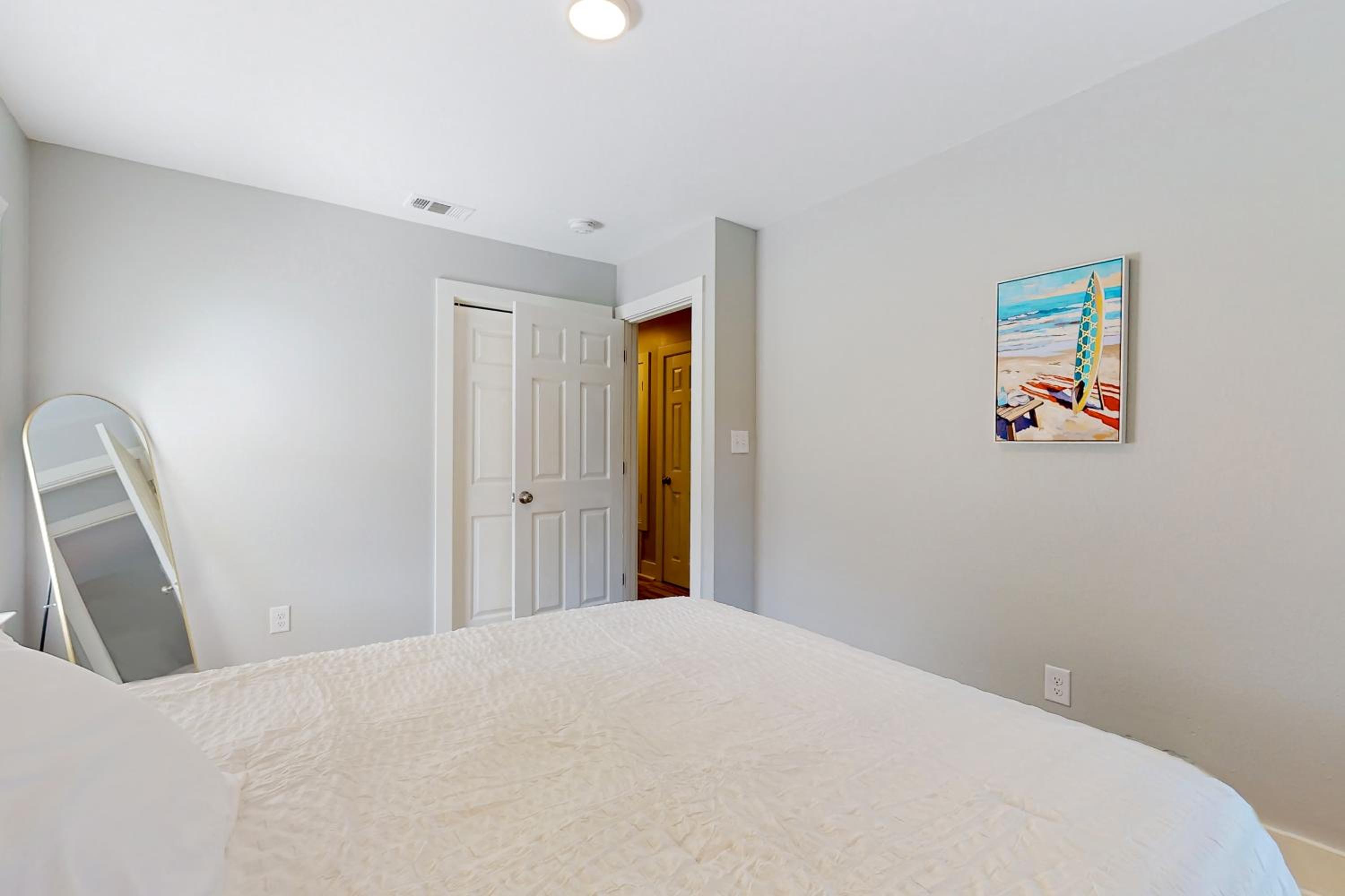 Downtown Duplex with Fire Pit 1 Mi to Waterfront