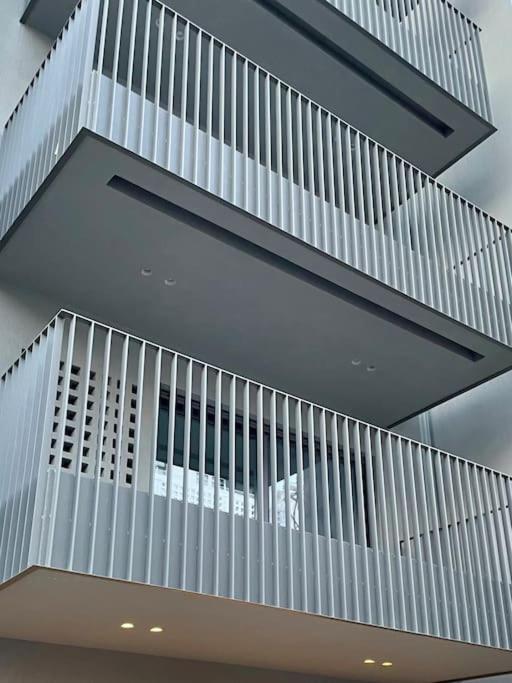 Hermes Studio - In the city just steps to the sea! view 2